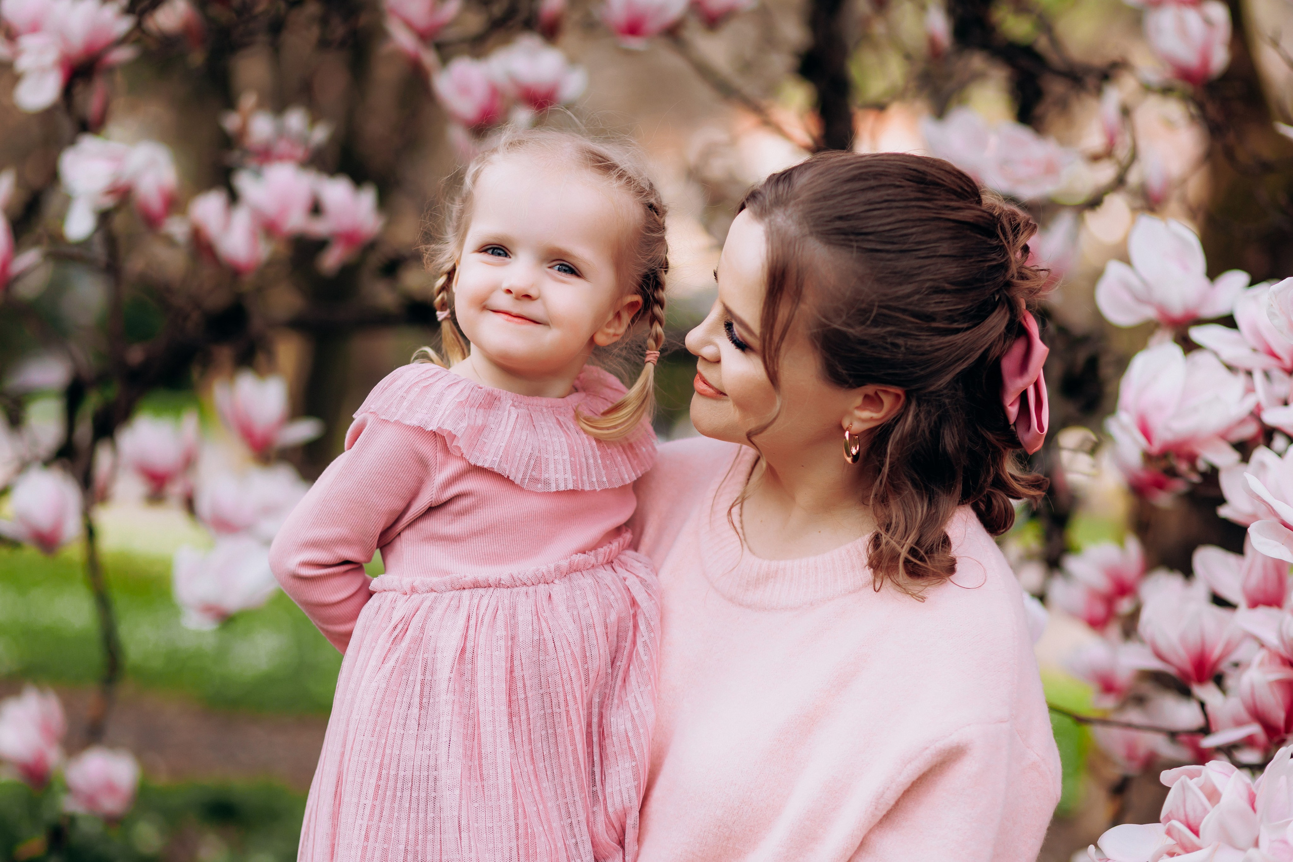 Tatiana, Alisa, Daria. Wedding and Family Photograph