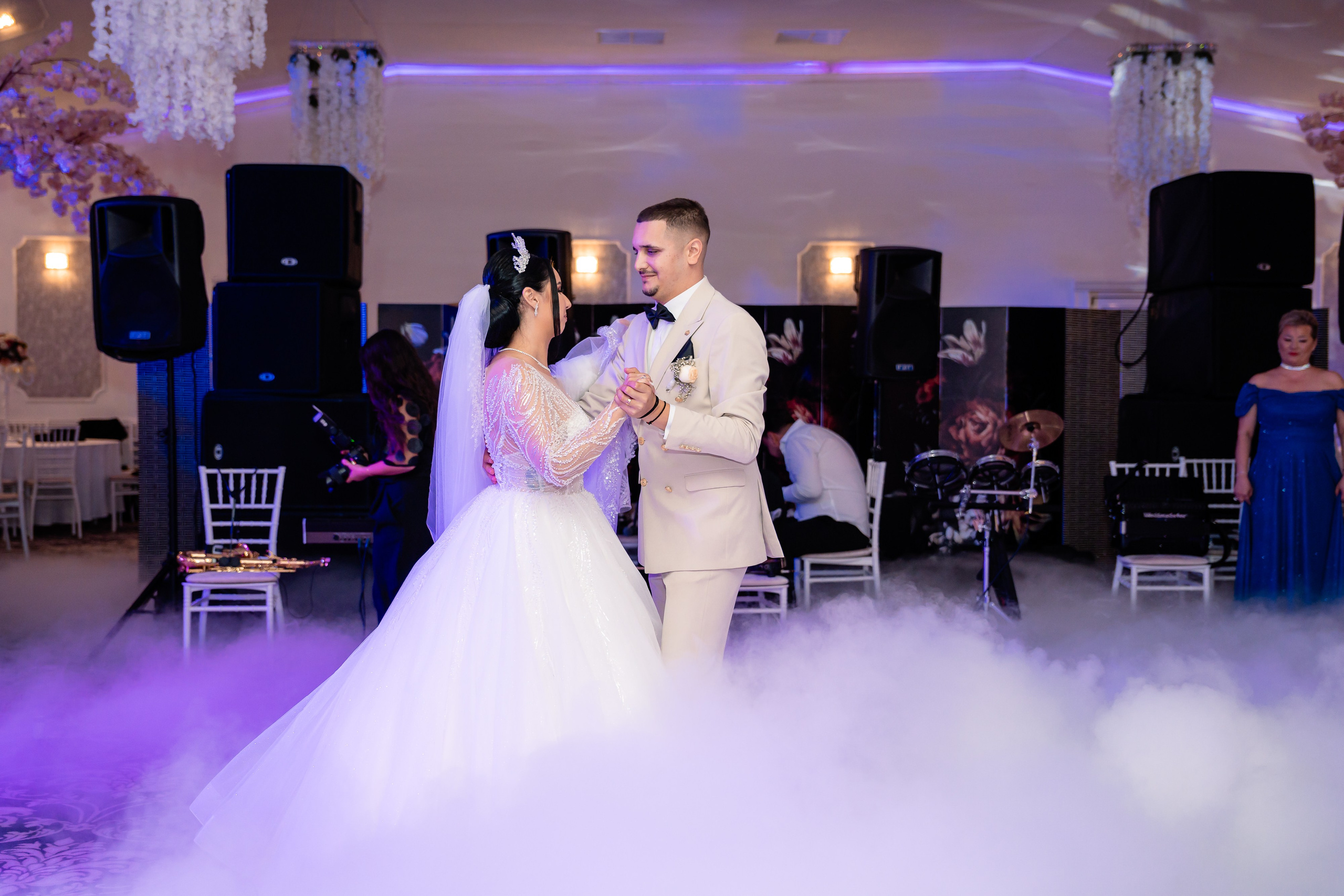 Bella & Adi. Foto Studio — Fotograf de evenimente, nunti, botezuri, portrete