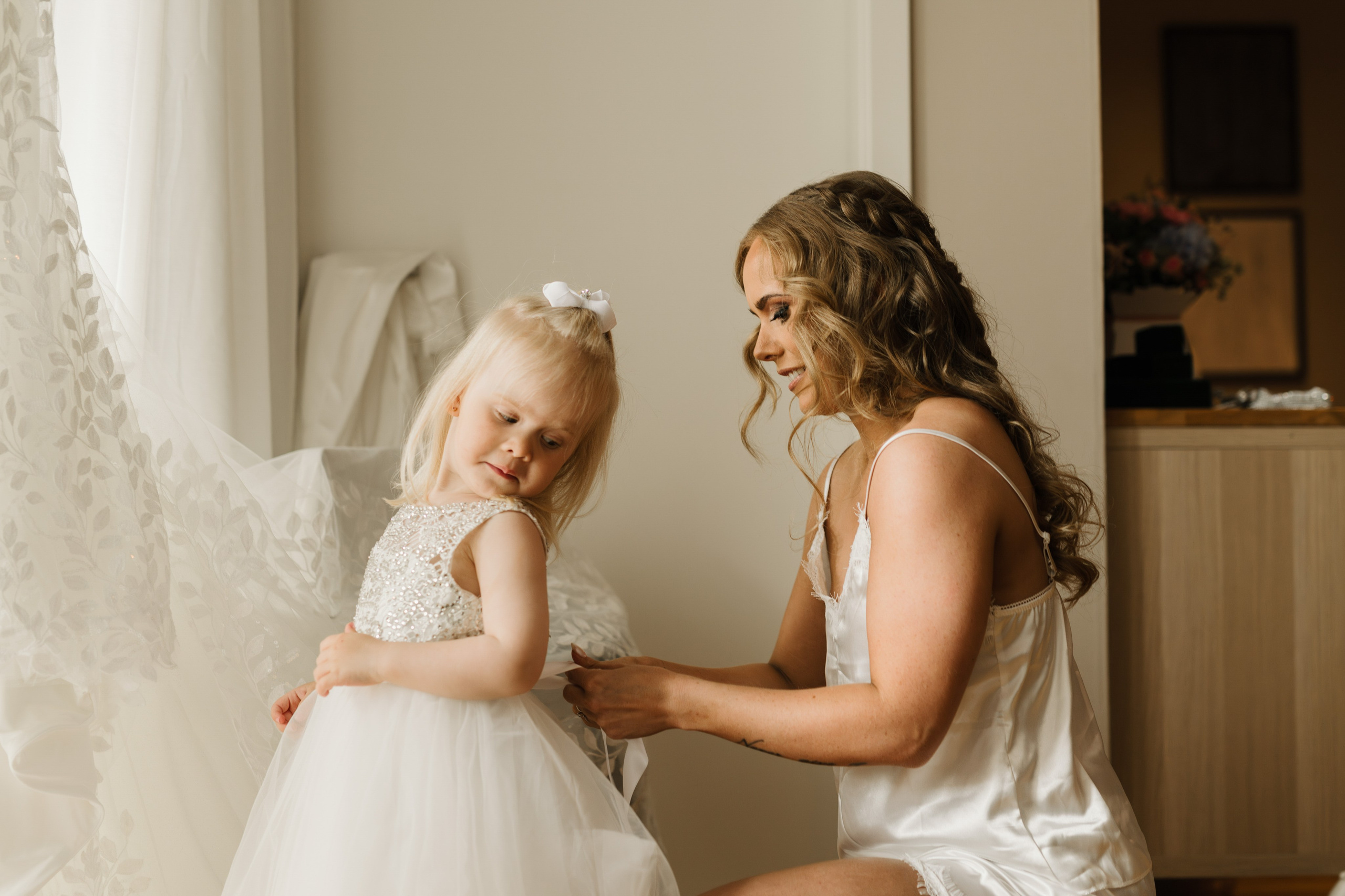 Maria and Matt. Michalina Dzianach Wedding Photographer Iceland