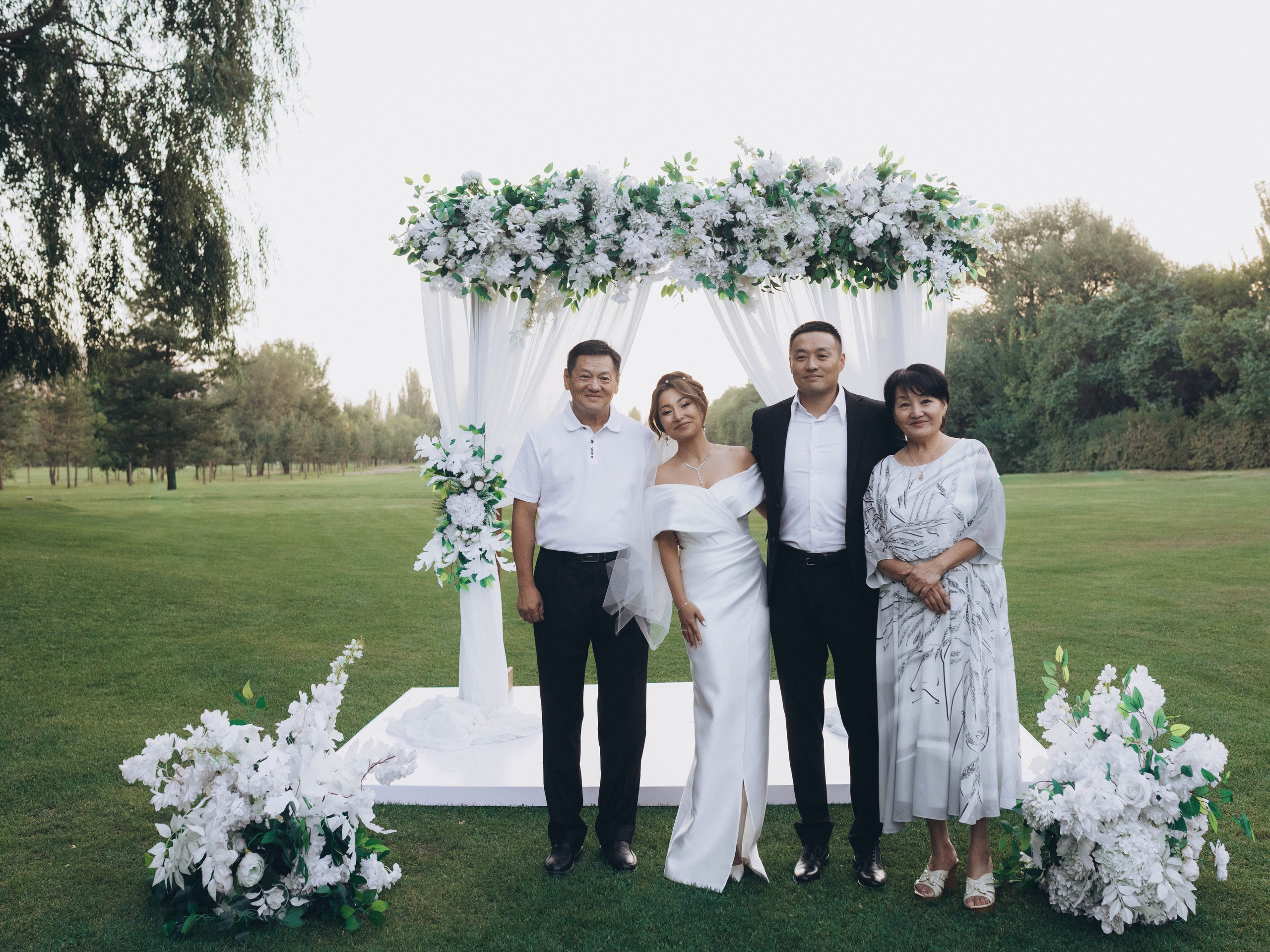 Мадина@Женя. Валерия Вартанова. Фотограф