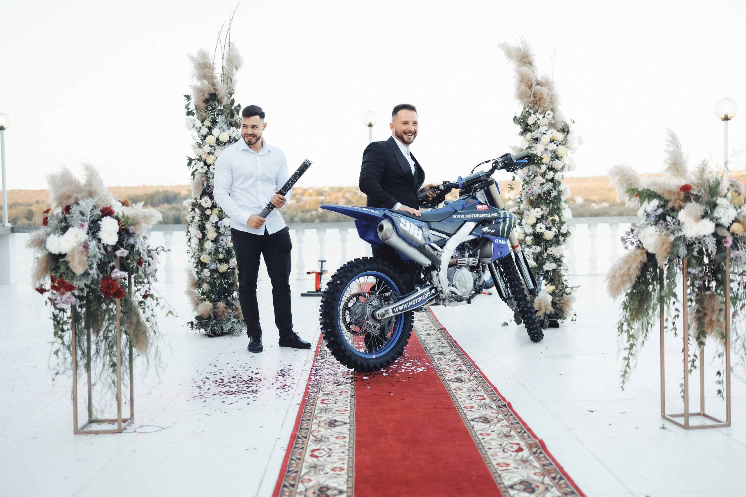 X & S. Fotograful evenimentului tău