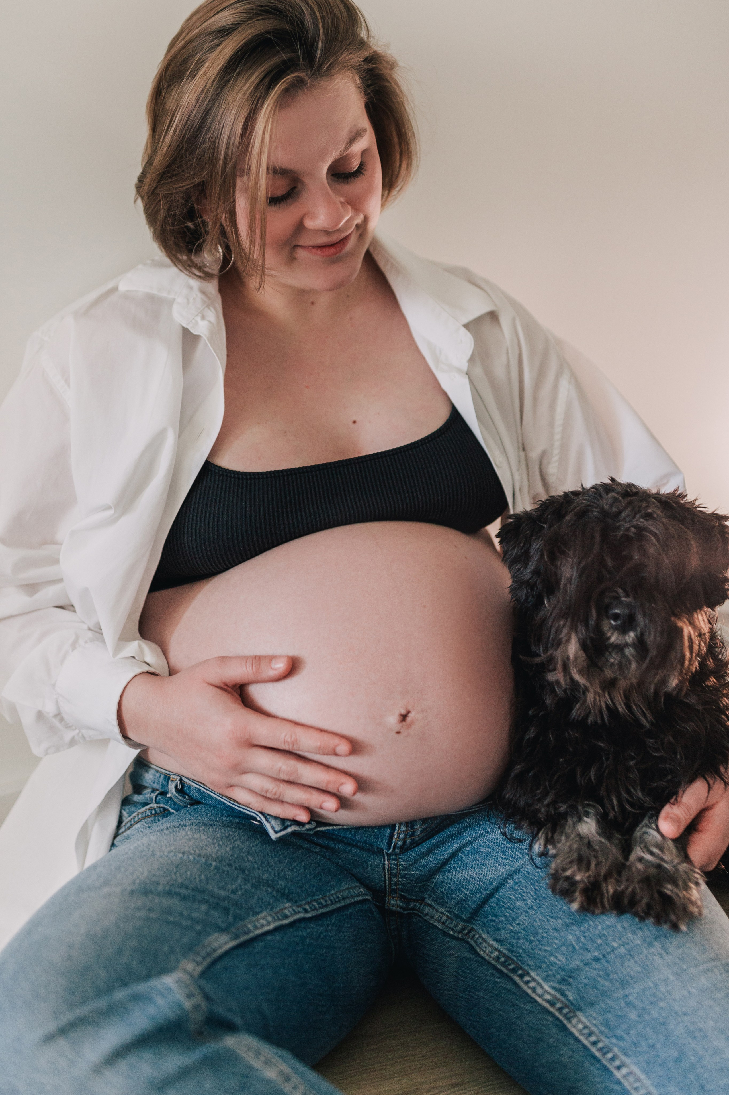 Pregnancy photoshooting in France. Фотограф, Руан, Франция