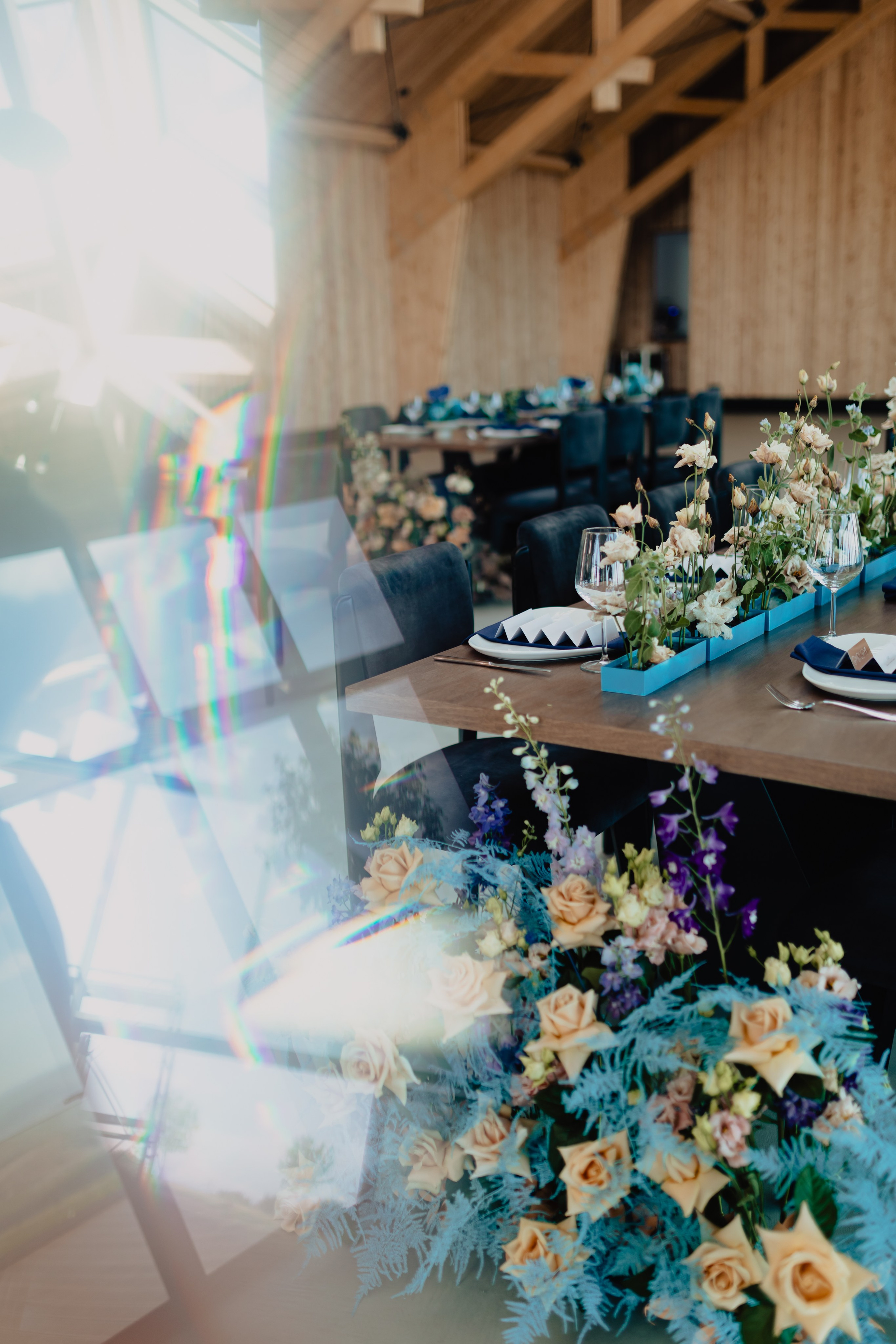 Styled shot at The Barn, Cluj. Fotograf de nunta — documenting your love story with a touch of editorial — wedding photographer