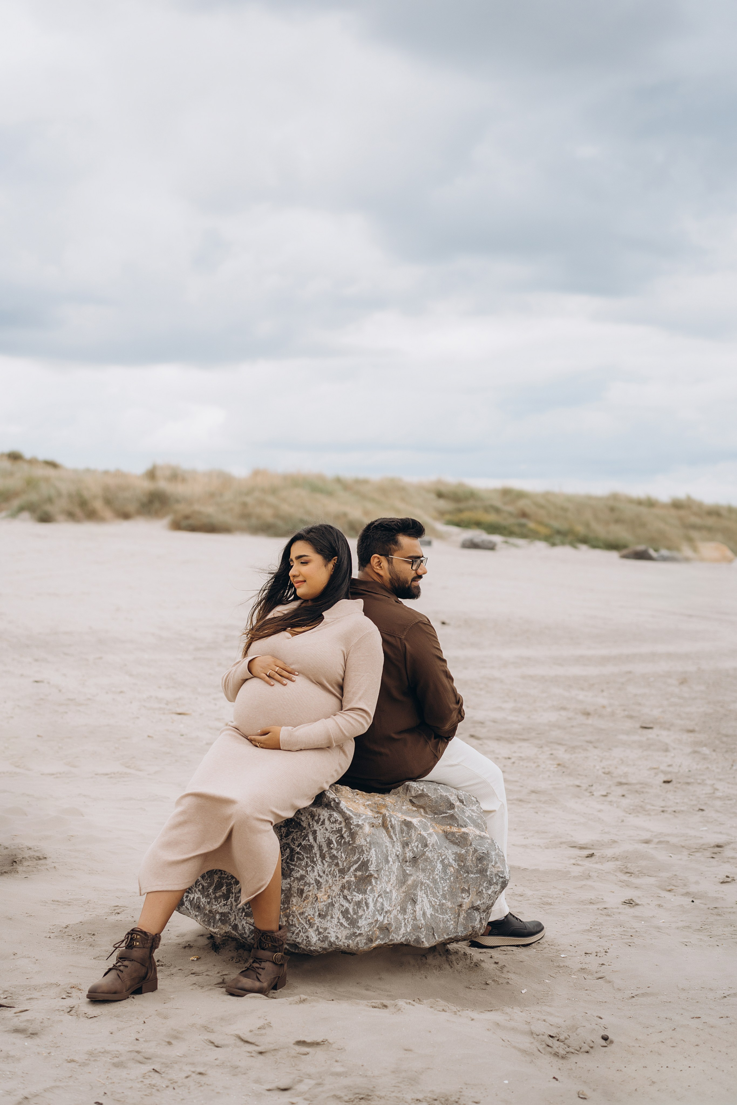 Meera: Bull island. Maternity/Love story/Wedding photographer