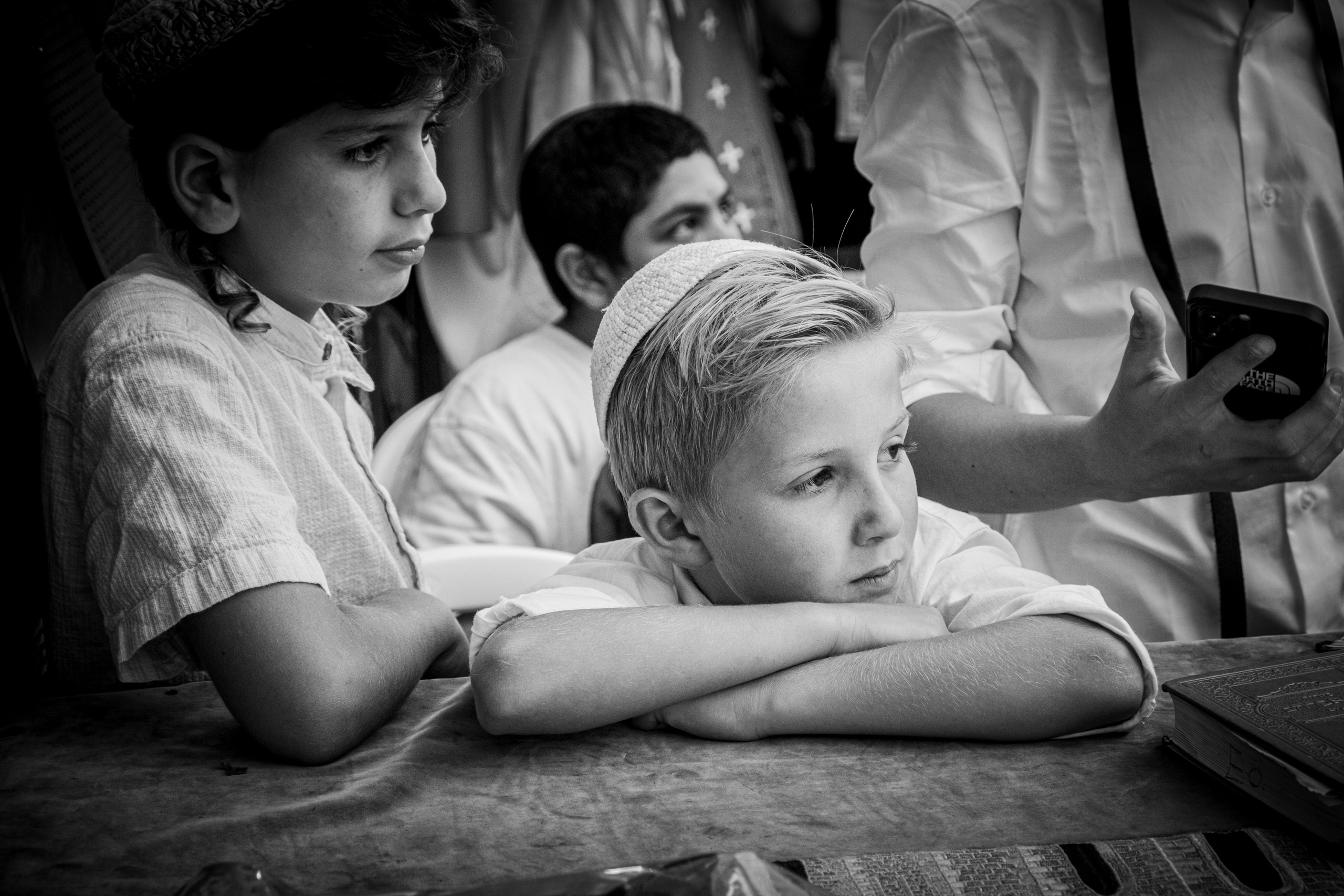 גל משה בר מצווה בי בתמוז תשפ״ד. Middle East Photo Agency — Photography & Event Magnets — סוכנות צילום והדפסת מגנטים לאירועים