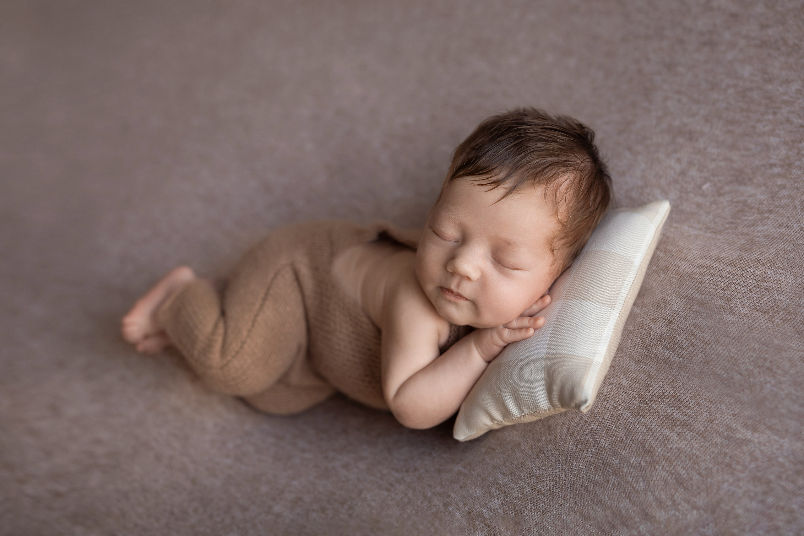 Nounascuti. Fotograf de familie la Ungheni și Reggio-Emilia, Alessia Slivca