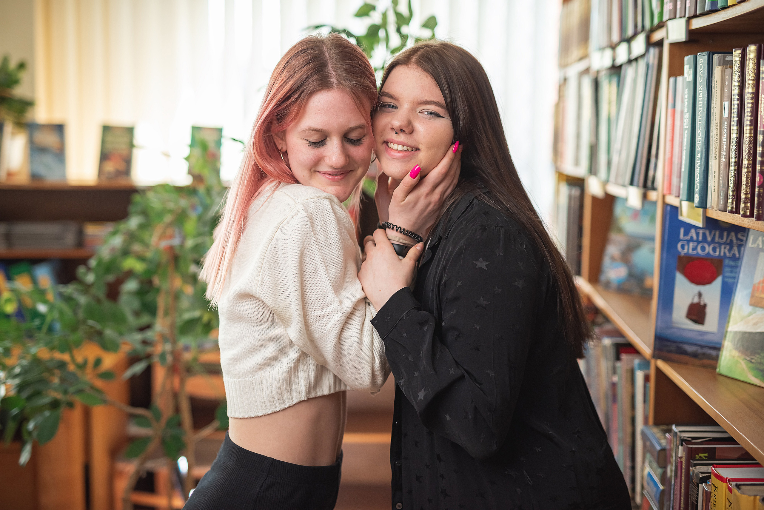 95. Vidusskola, 9 Klase. Fotogrāfs Rīgā. Gīmenes, individuālās un dažādu produktu fotosesijas