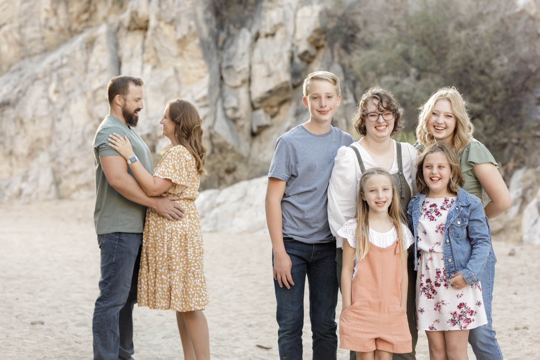 Big family. Anastasia Post: Wedding and Editorial Photography