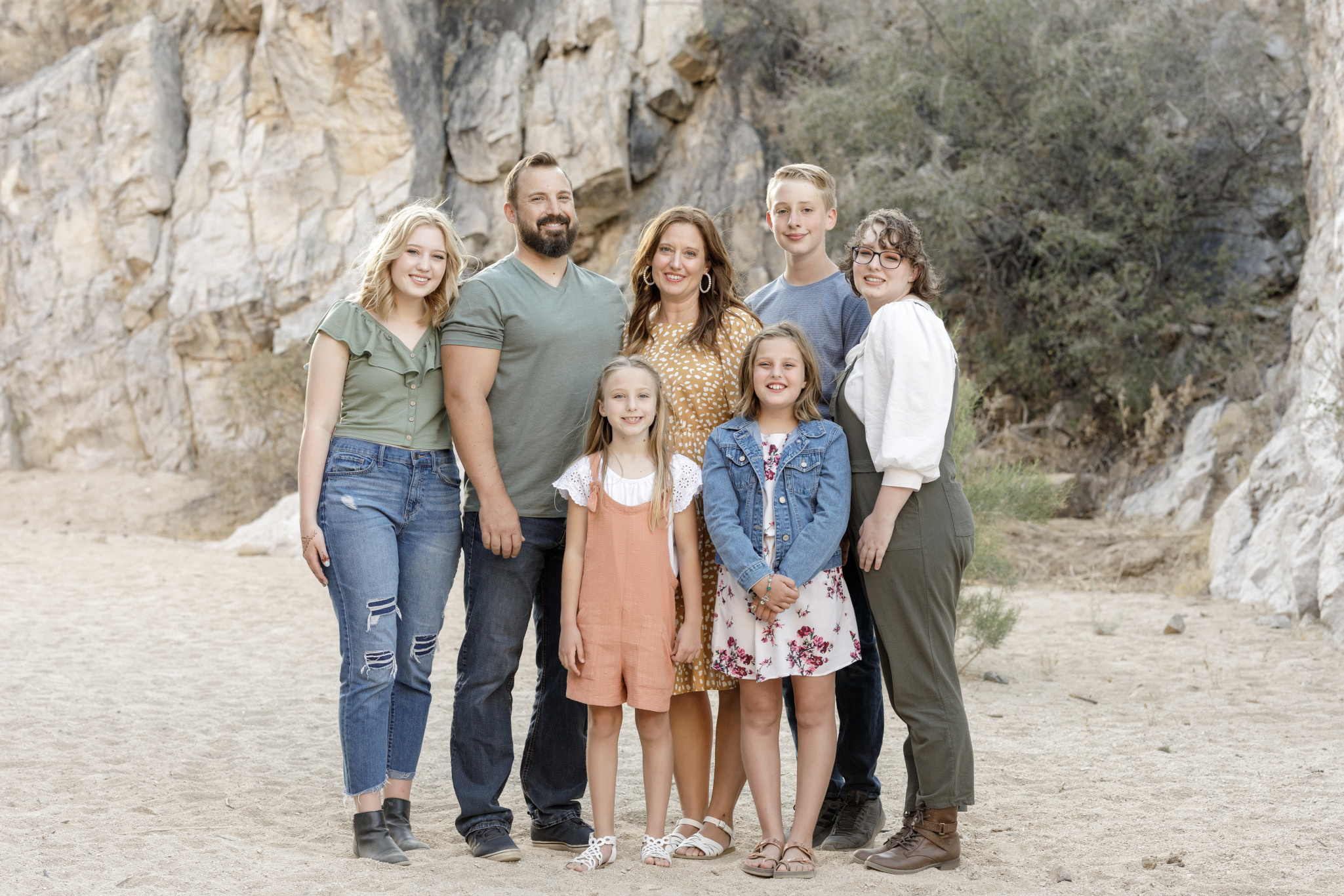 Big family. Anastasia Post: Wedding and Editorial Photography