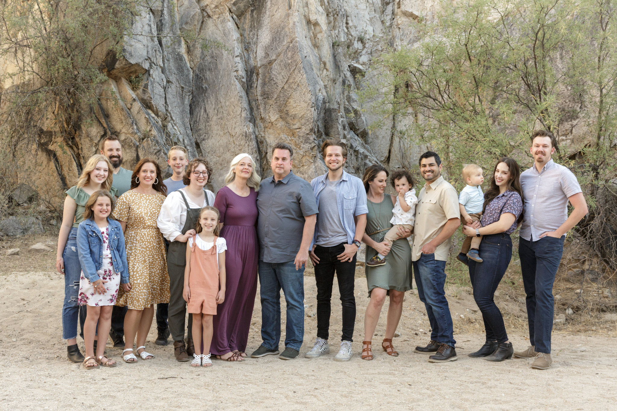 Big family. Anastasia Post: Wedding and Editorial Photography