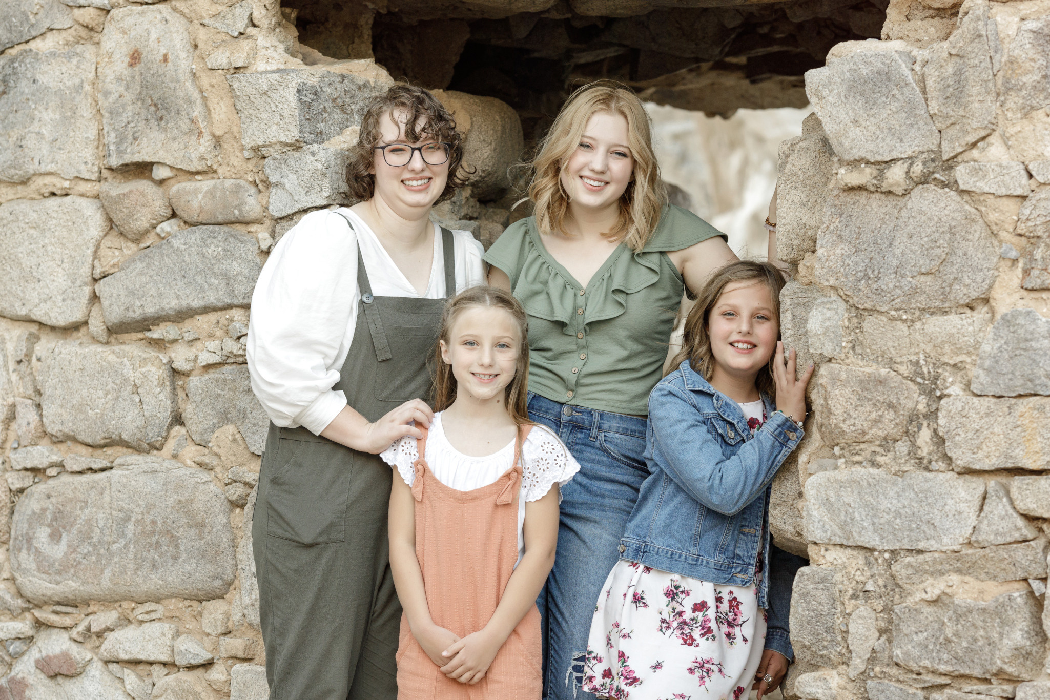 Big family. Anastasia Post: Wedding and Editorial Photography