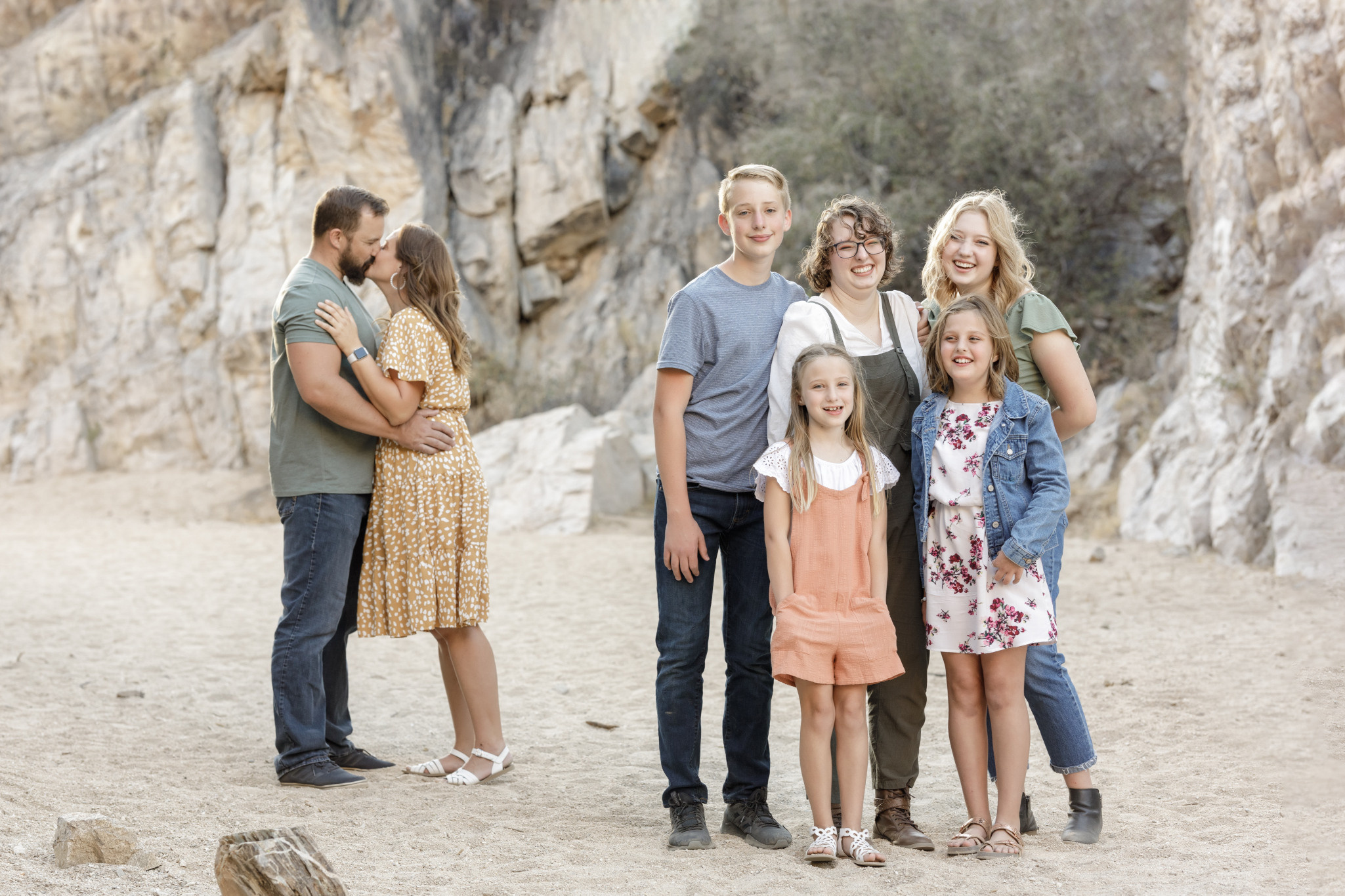 Big family. Anastasia Post: Wedding and Editorial Photography