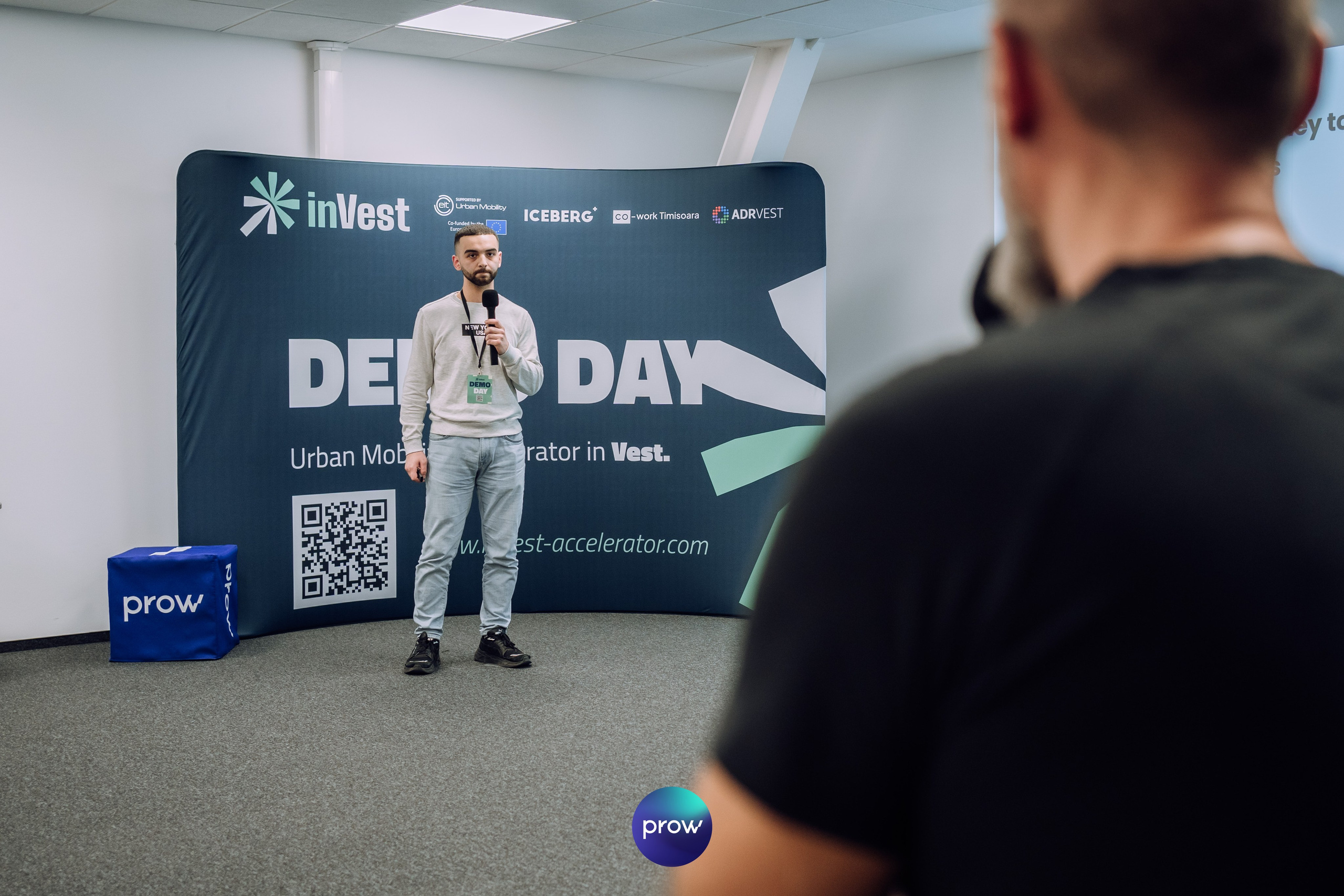 InVest DemoDay @ Cowork. Cozac Cristian Photographer