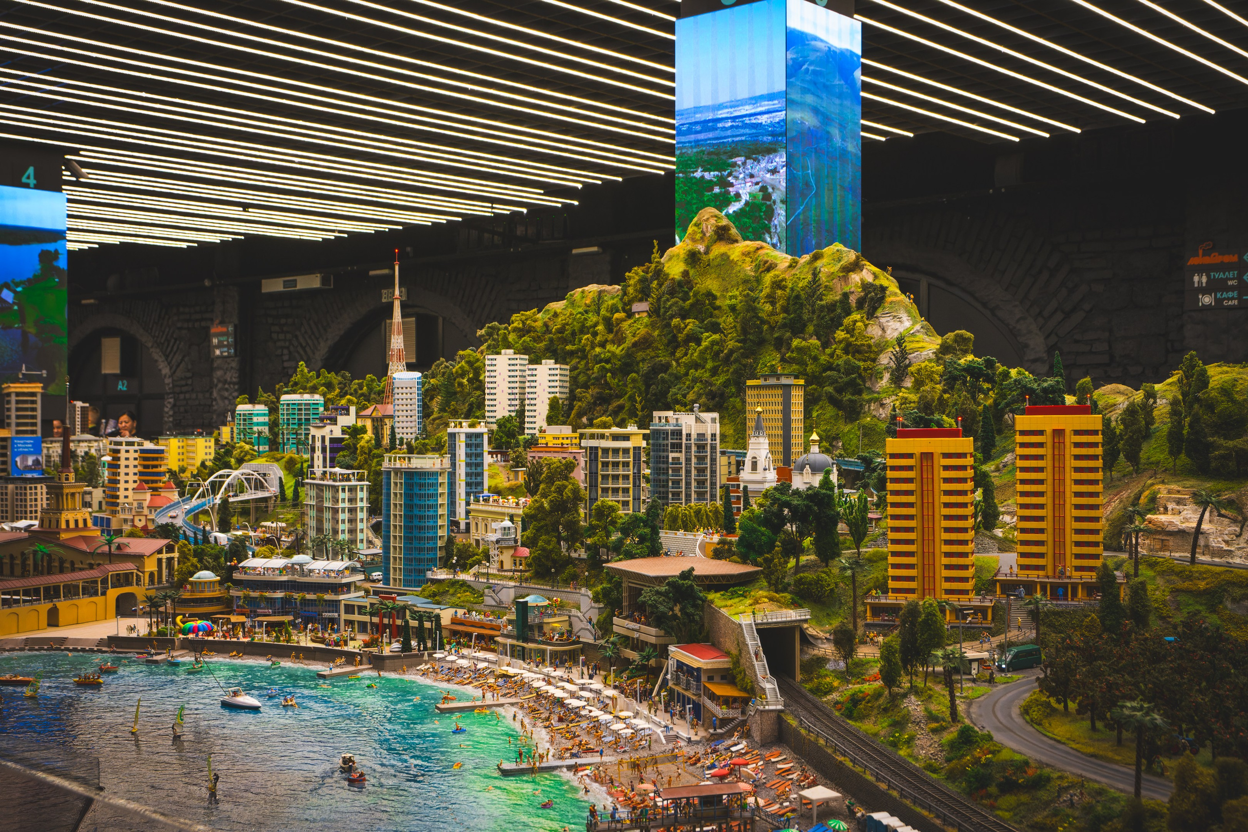 Puhkus Peterburis (Ermitaaž, Shadow muuseum, Grand Maket Venemaa, ArtMuza). Nebula 25 — Fotod teie hingele