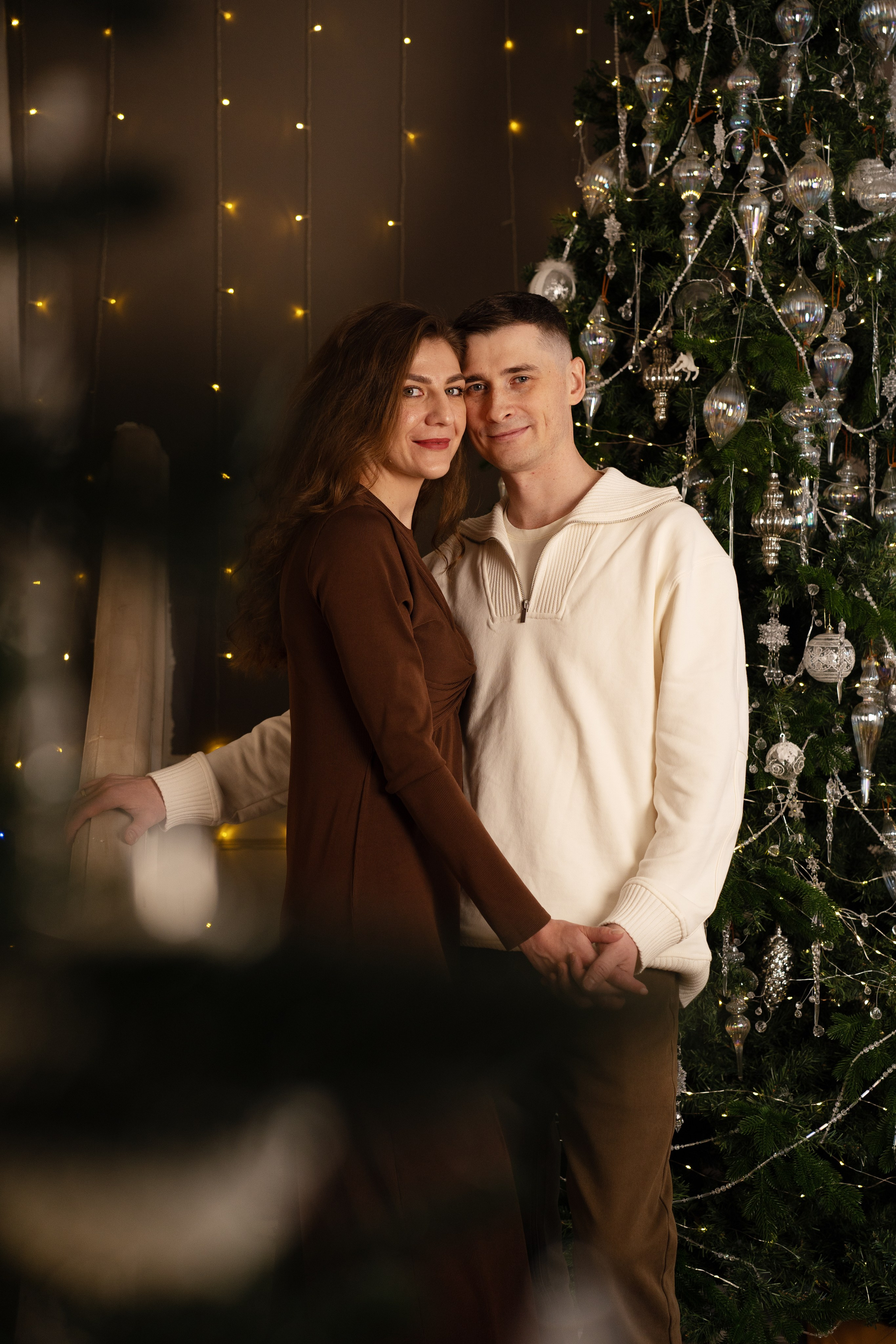 Christmas Photoshoot in Abu Dhabi — Magical Holiday Moments. Mariia Safronova is your photographer in Abu Dhabi and Dubai