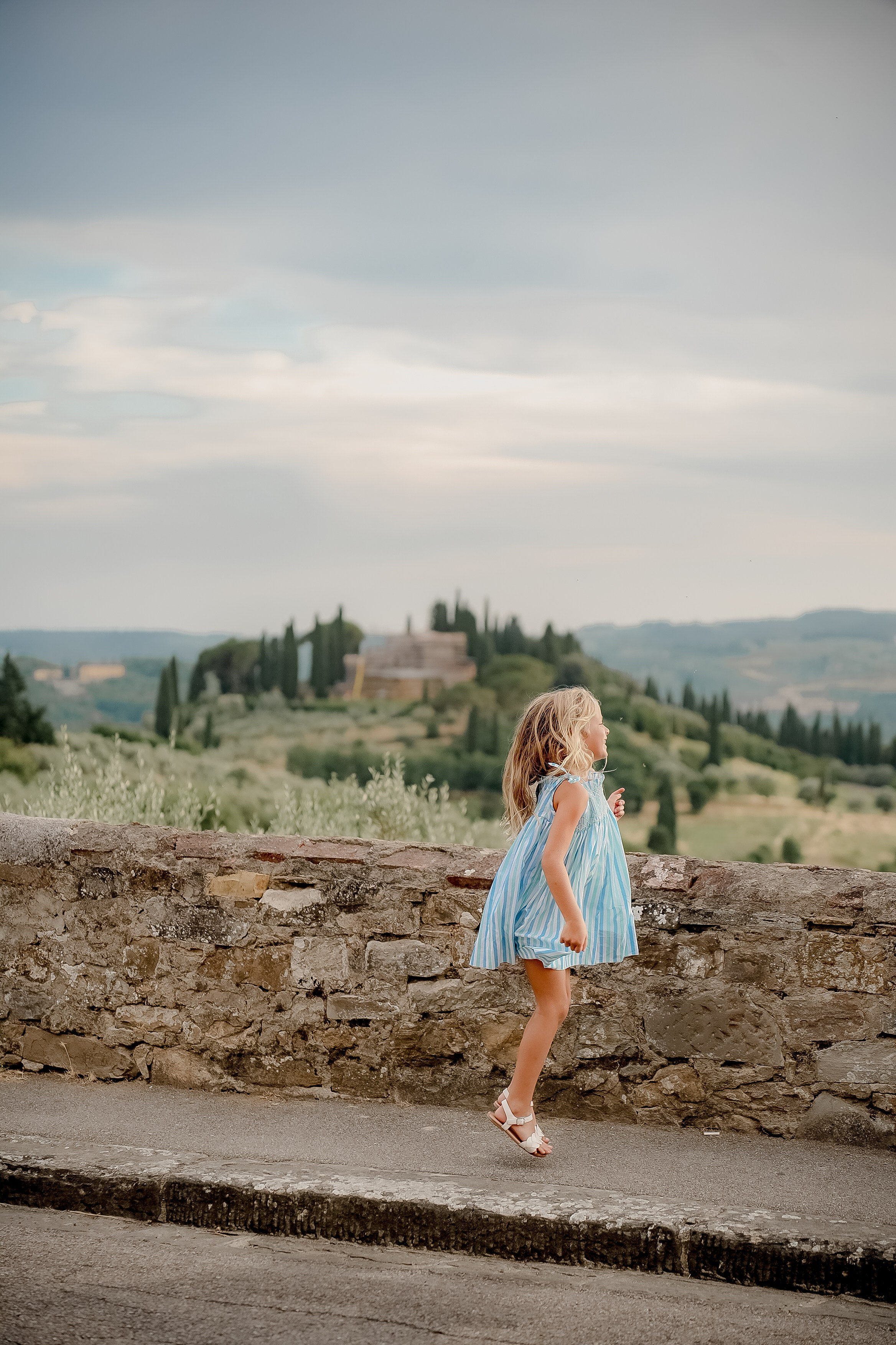 Nicole & Family. Wedding Photographer in Italy