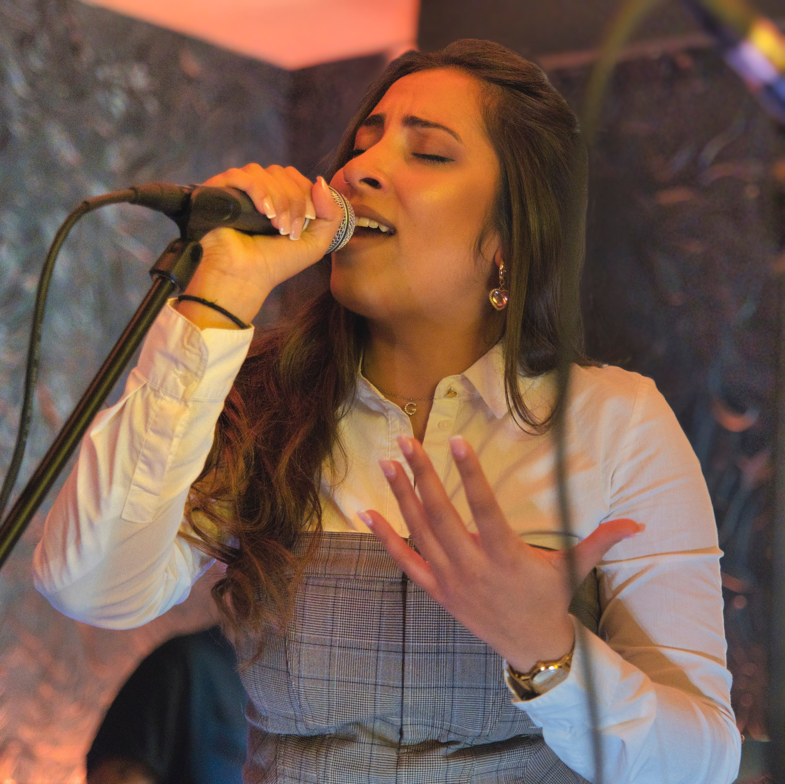 Fotografía profesional de eventos nocturnos y fiestas en Córdoba.