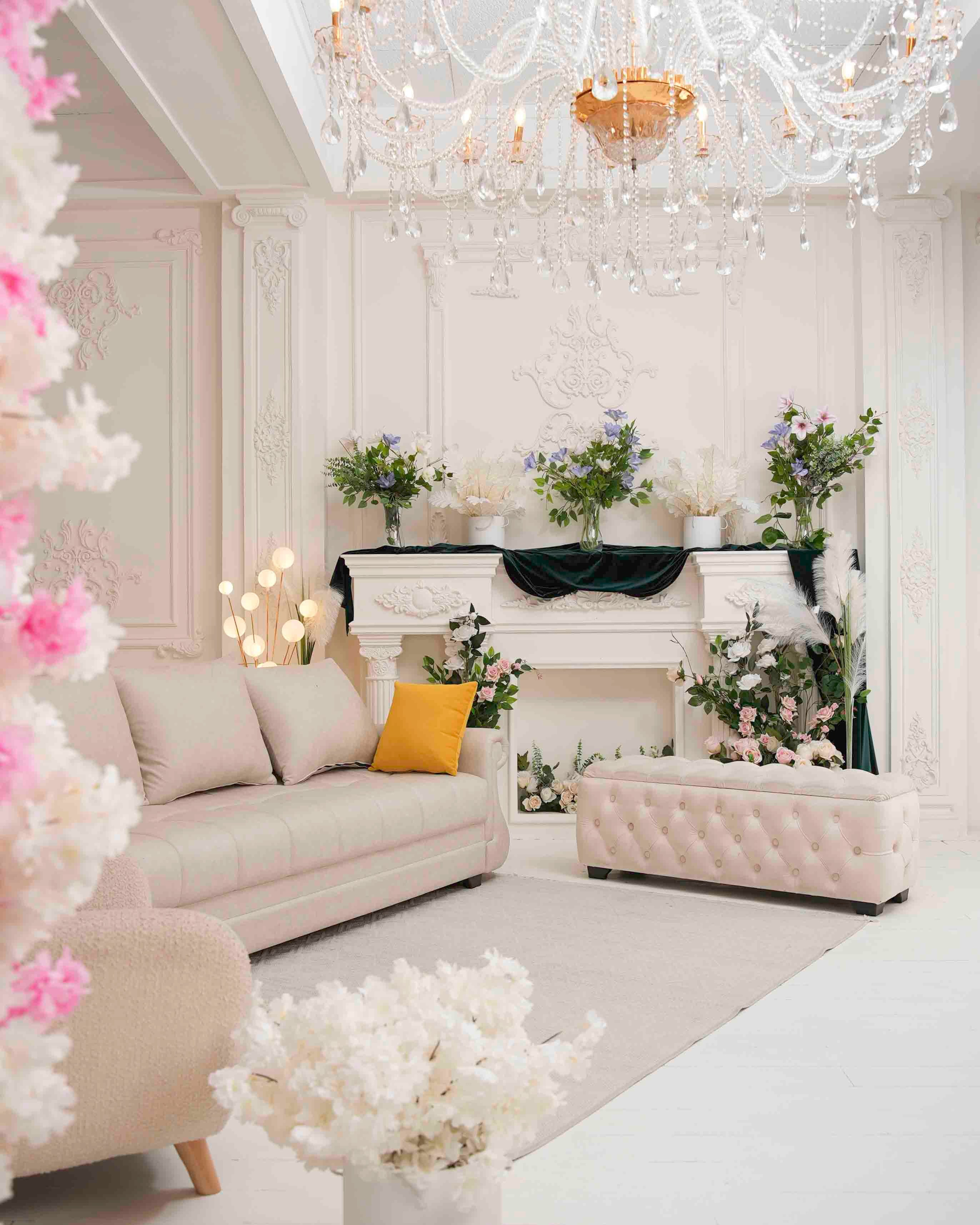 Зал «Light» — (ул.Мукими, 1А). 2astudio.uz