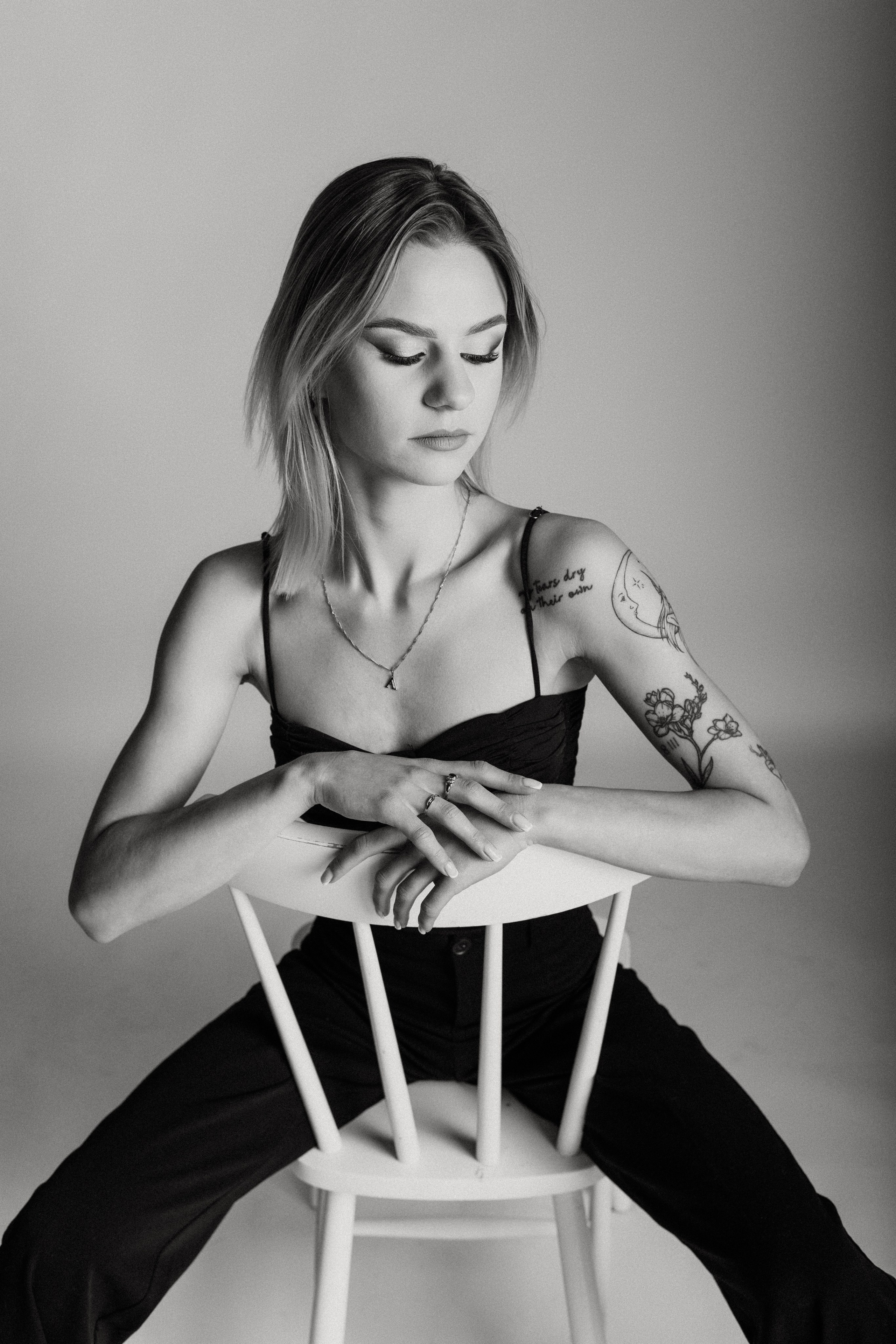 Portrait and boudoir. Michalina Dzianach Wedding Photographer Iceland