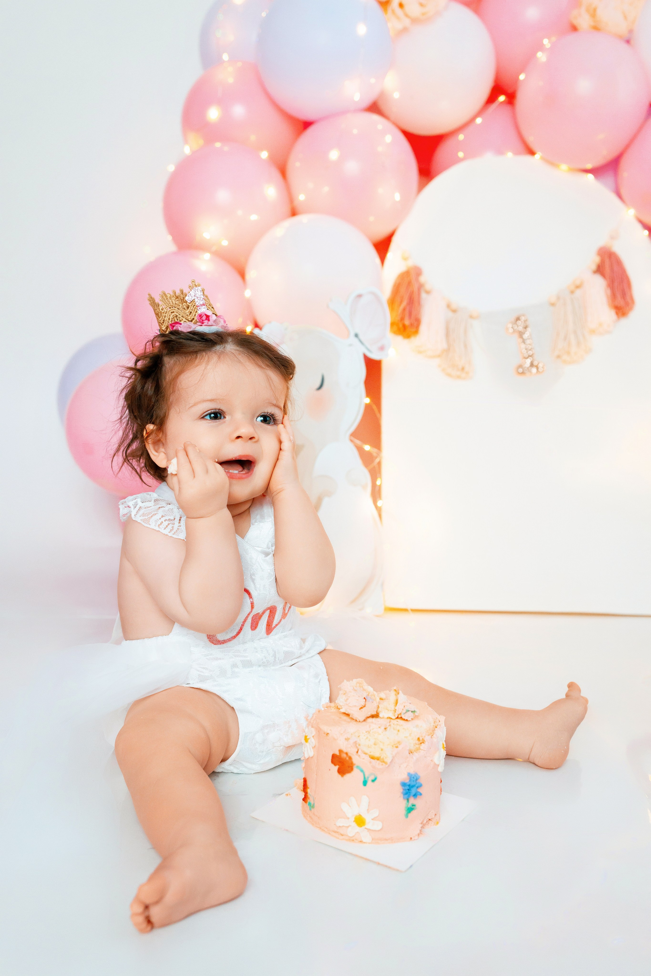 Smash cake. Anaeliseevaphoto.com