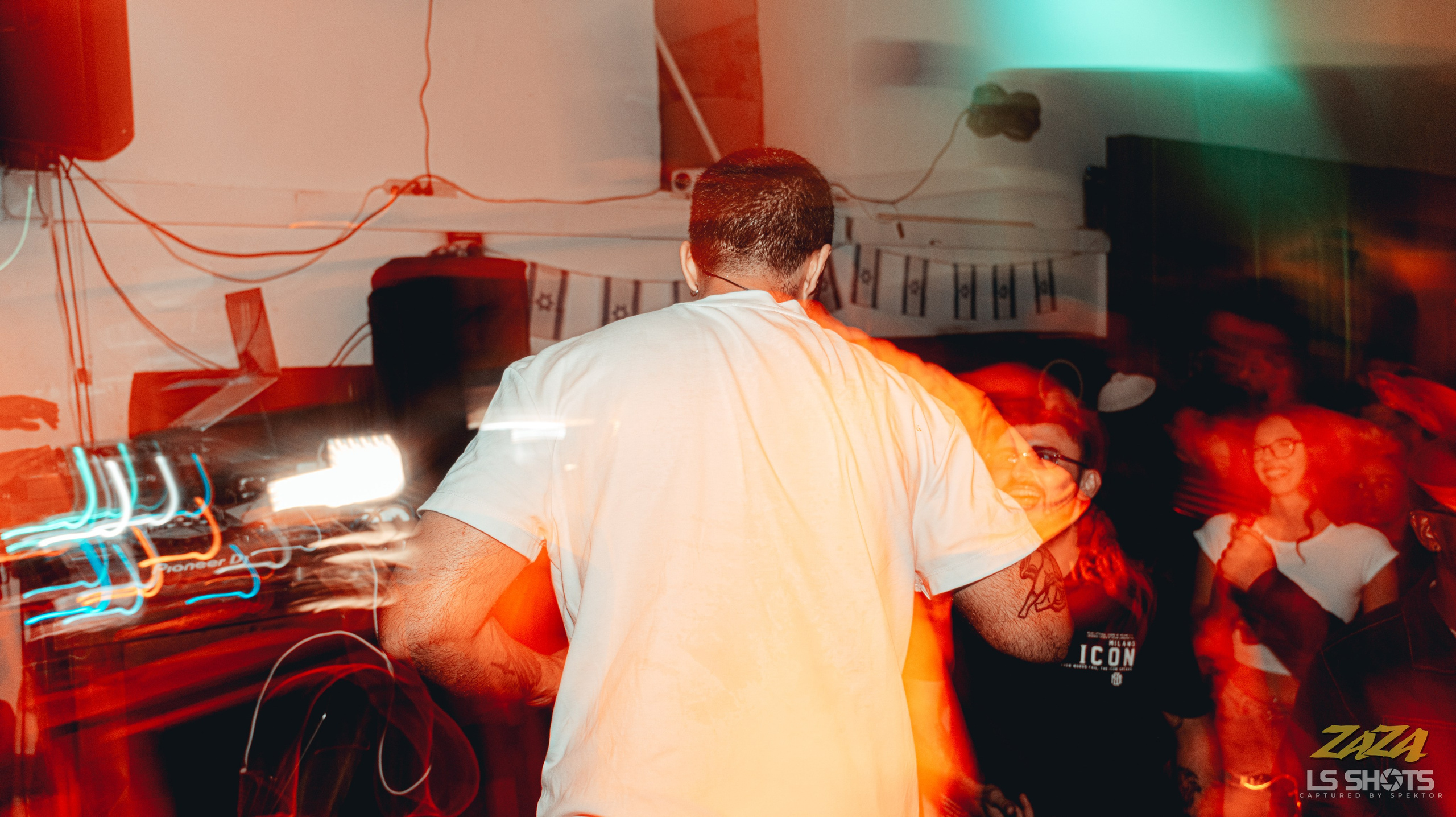 ZAZA — וייב איש. LS Shots official site