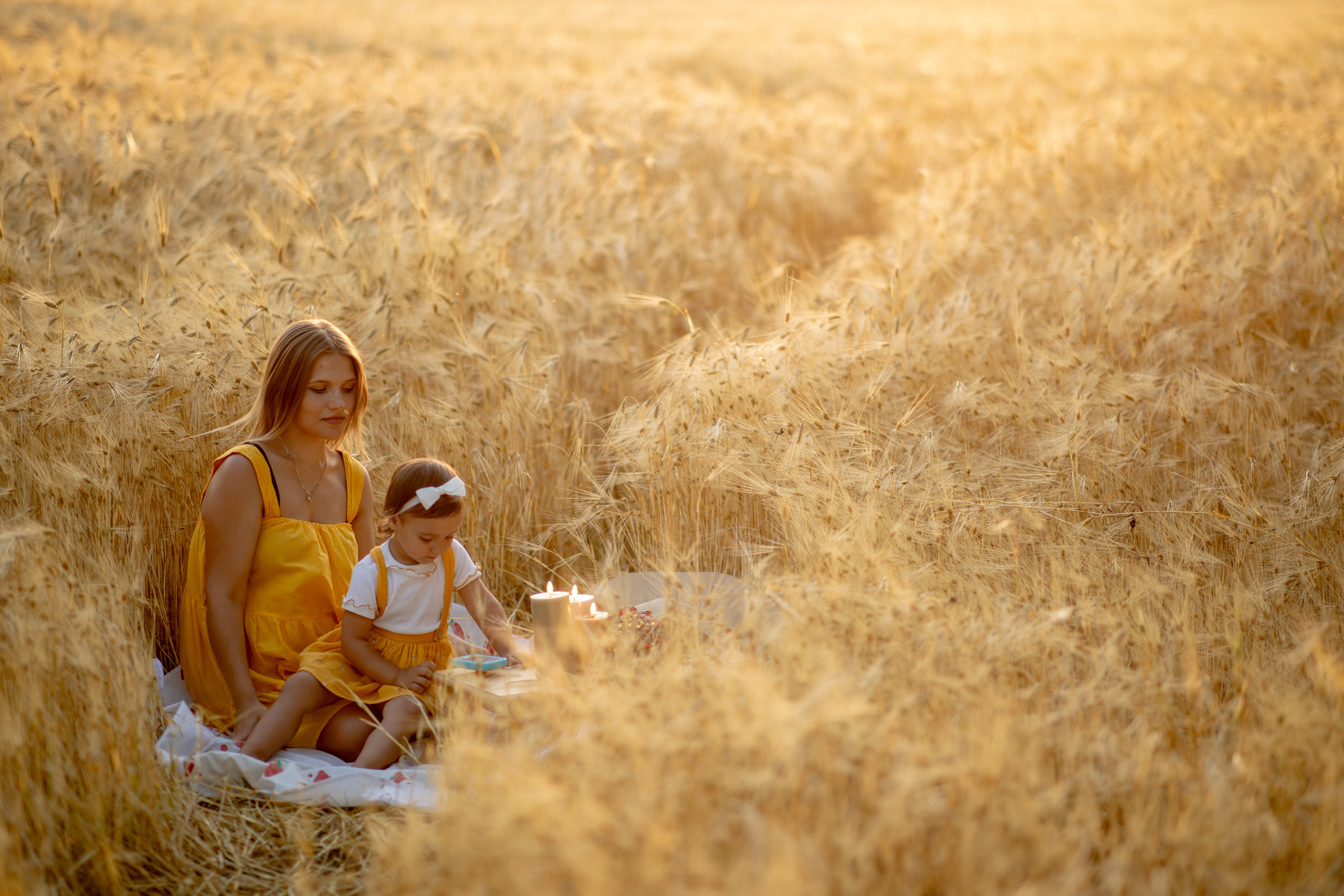 Family photo Maria si Elenica. N.D.photograph - fotograf de familie și portrete în Republica Moldova