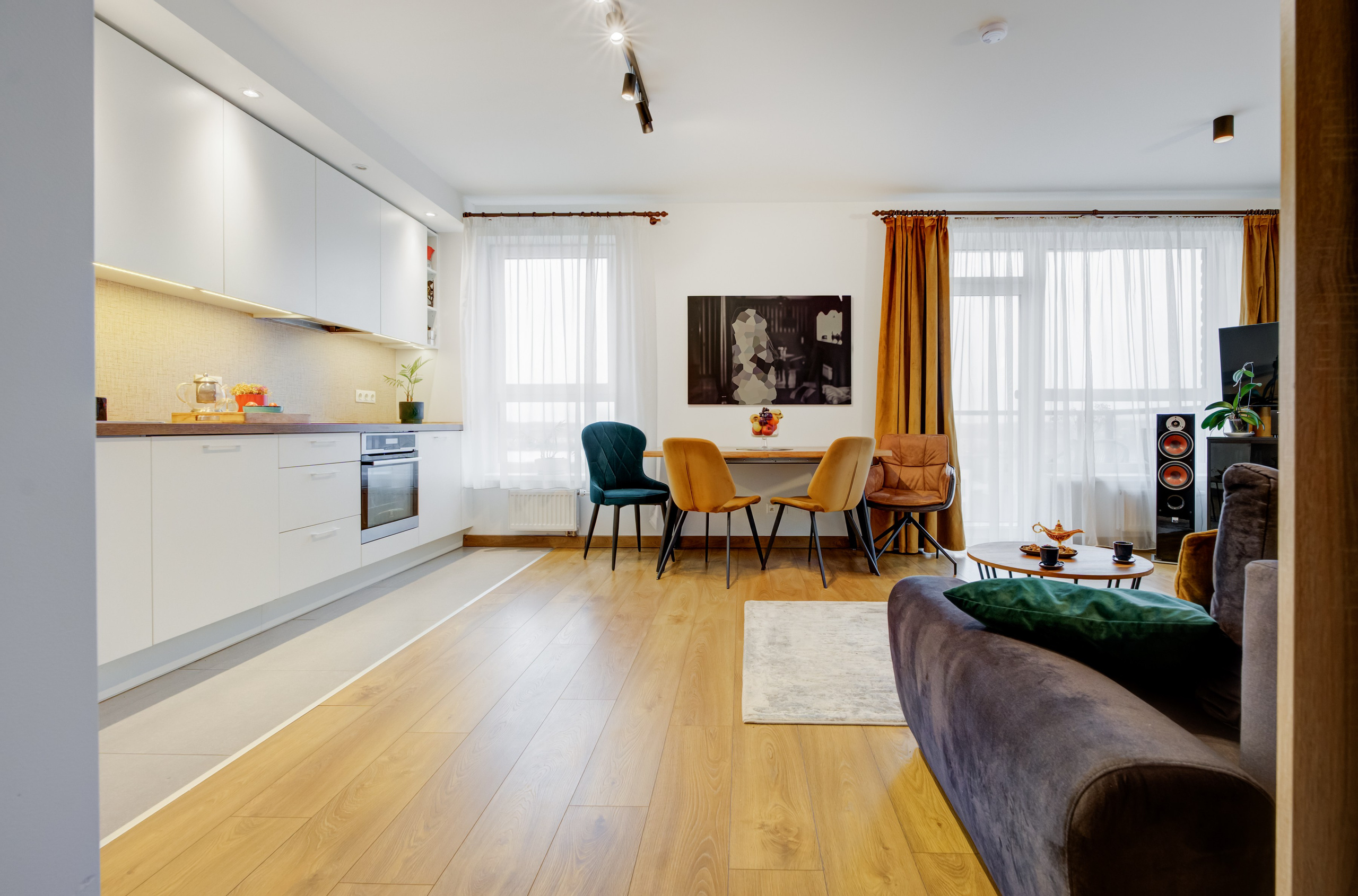 Karaliaučiaus g. 9 c, 2 k buto fotosesija. Elina Sapiega fotografė Vilniuje