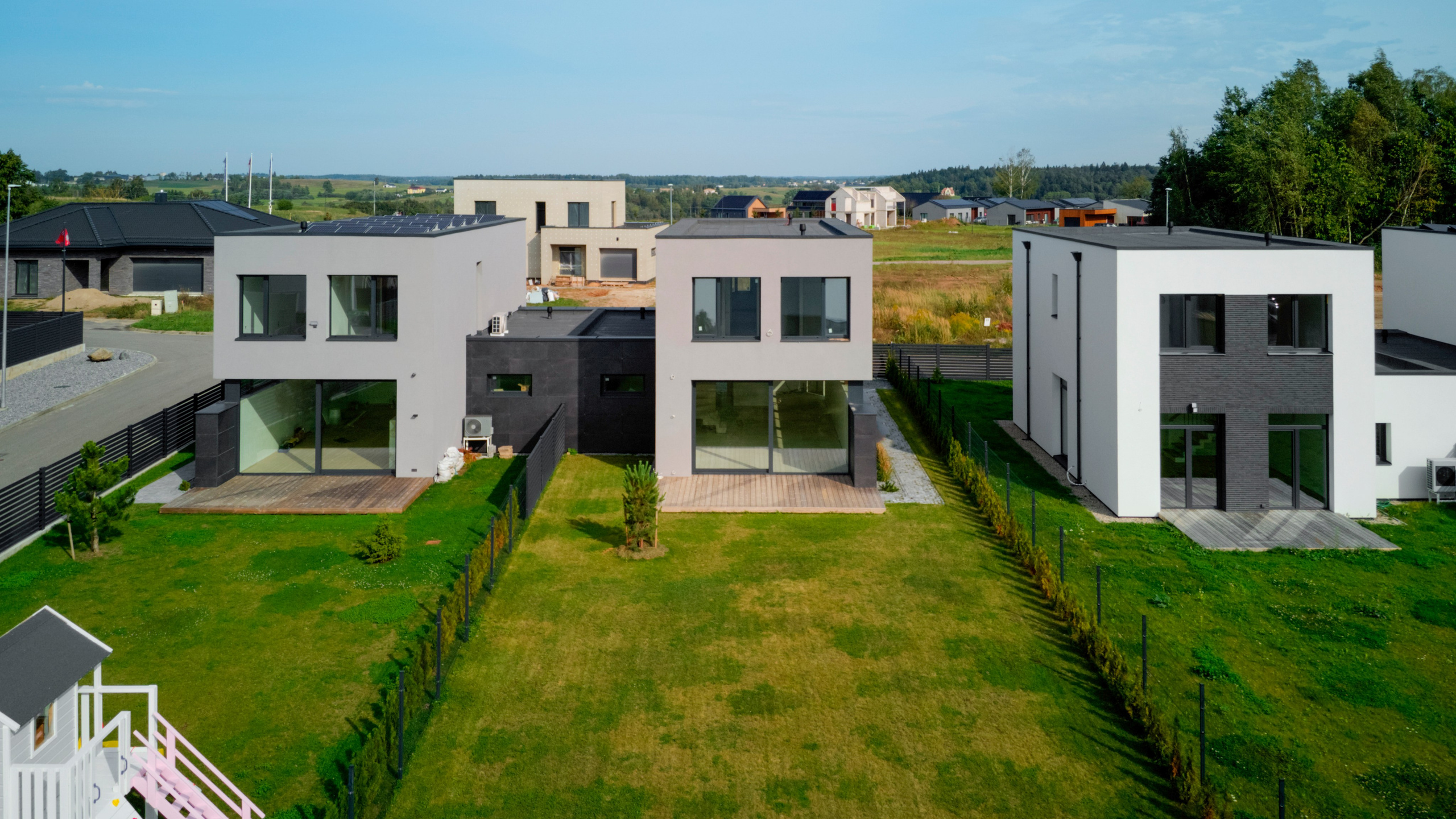 Panoramos g. 9, Bendoriai. Elina Sapiega fotografė Vilniuje