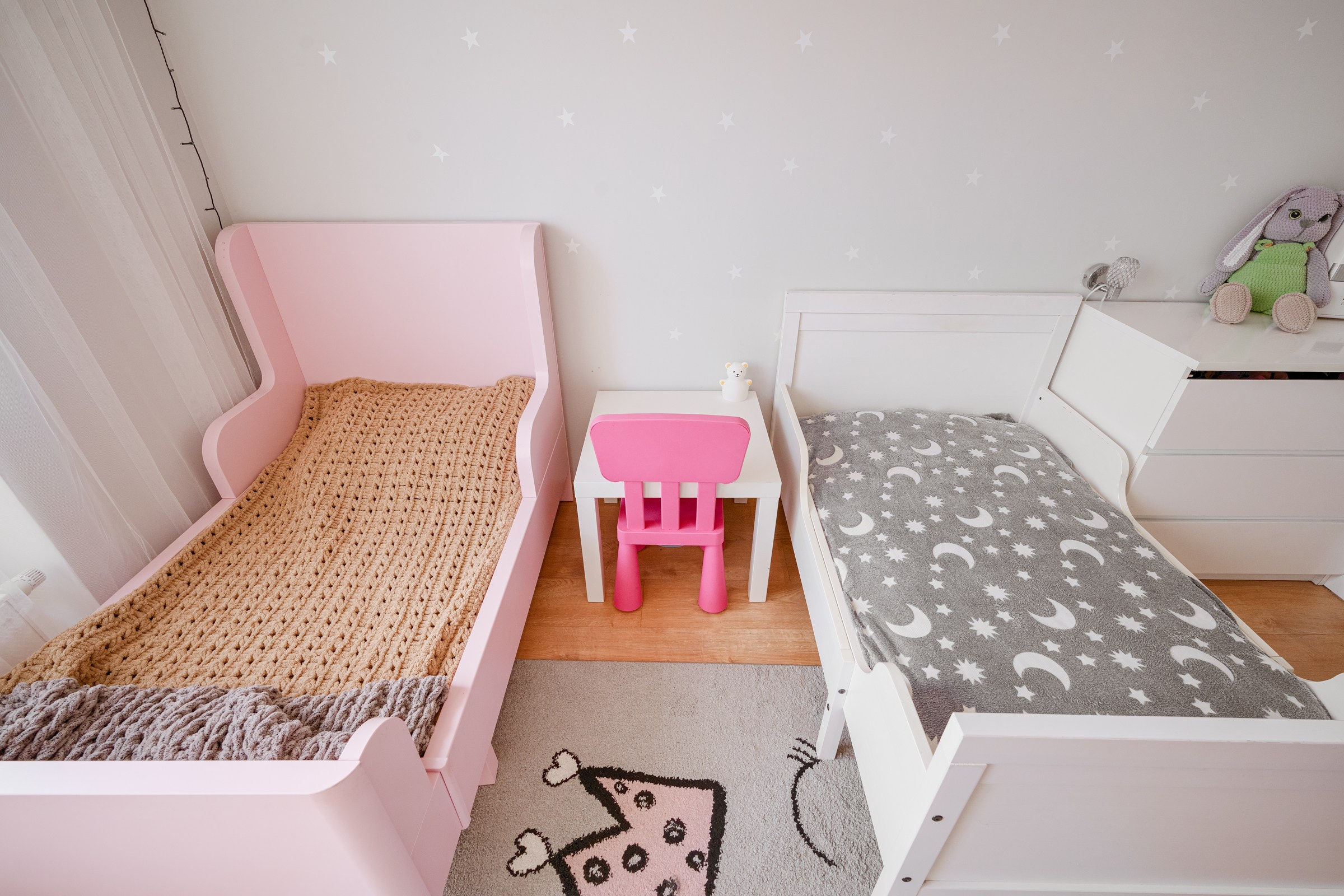 N.Lentvaris. Elina Sapiega fotografė Vilniuje