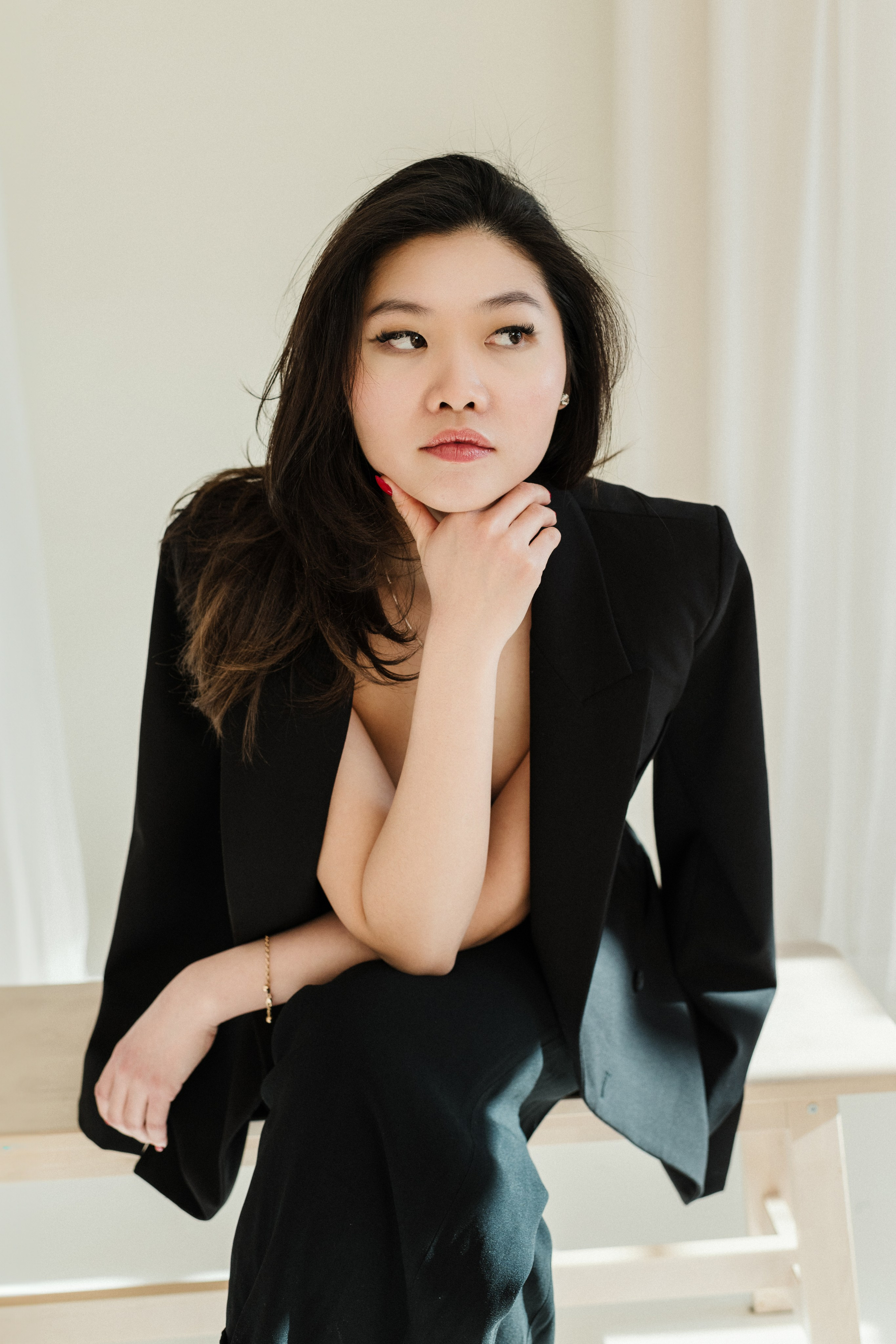 Portrait and boudoir. Michalina Dzianach Wedding Photographer Iceland