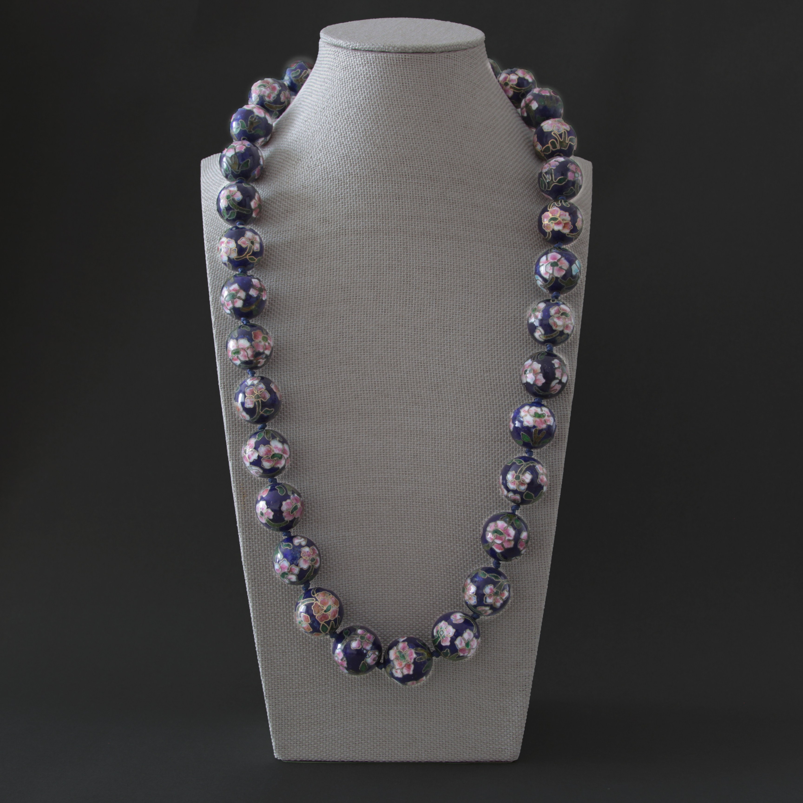 Flowersbeforesunset. Современнные и актикварные украшения в Барселоне, Москве и Санкт-Петербурге