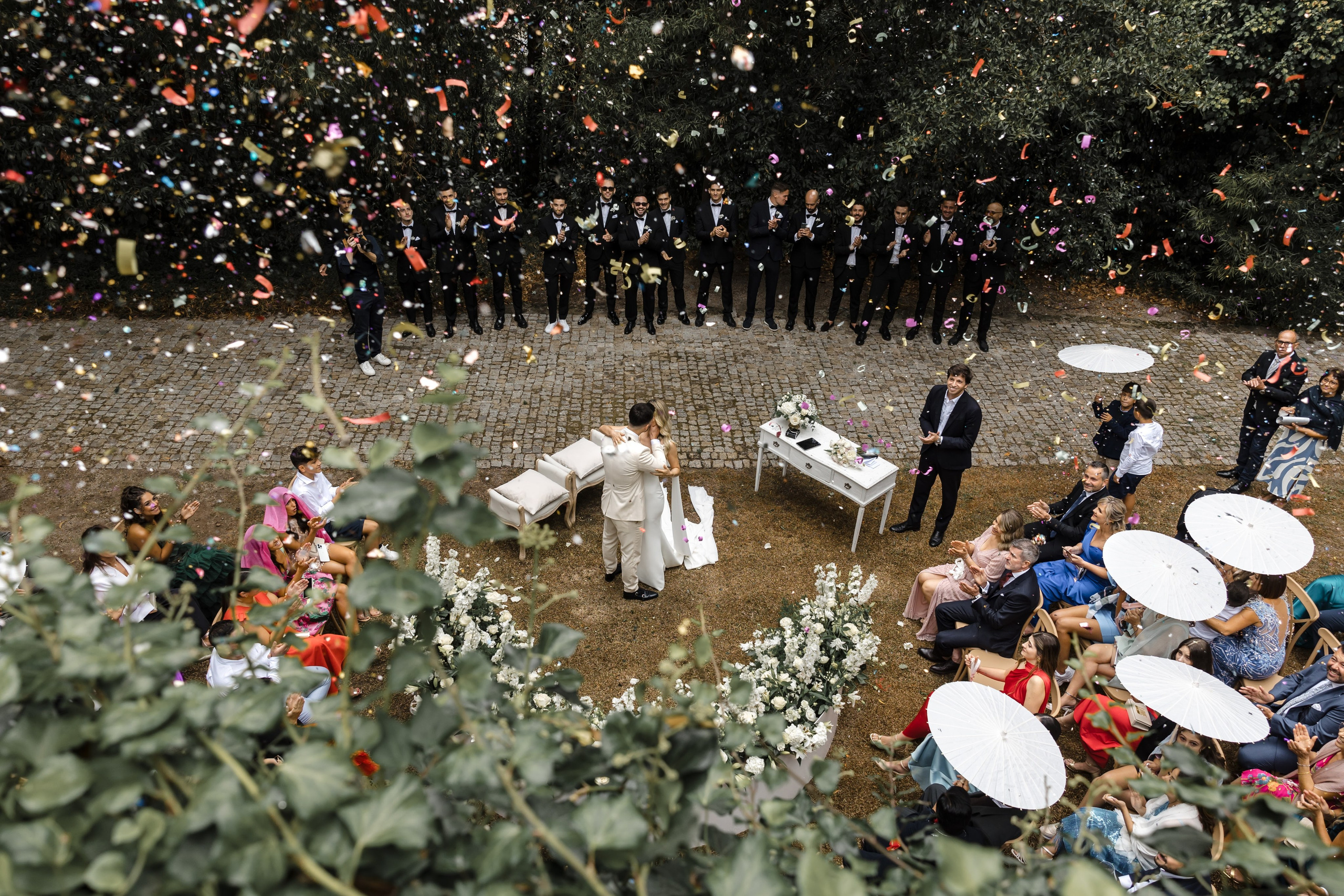 Glicínias Boutique Hotel Wedding in Guimarães | Pedro & Joana. Lisbon Wedding Photographer | Timeless Documentary Wedding Photography