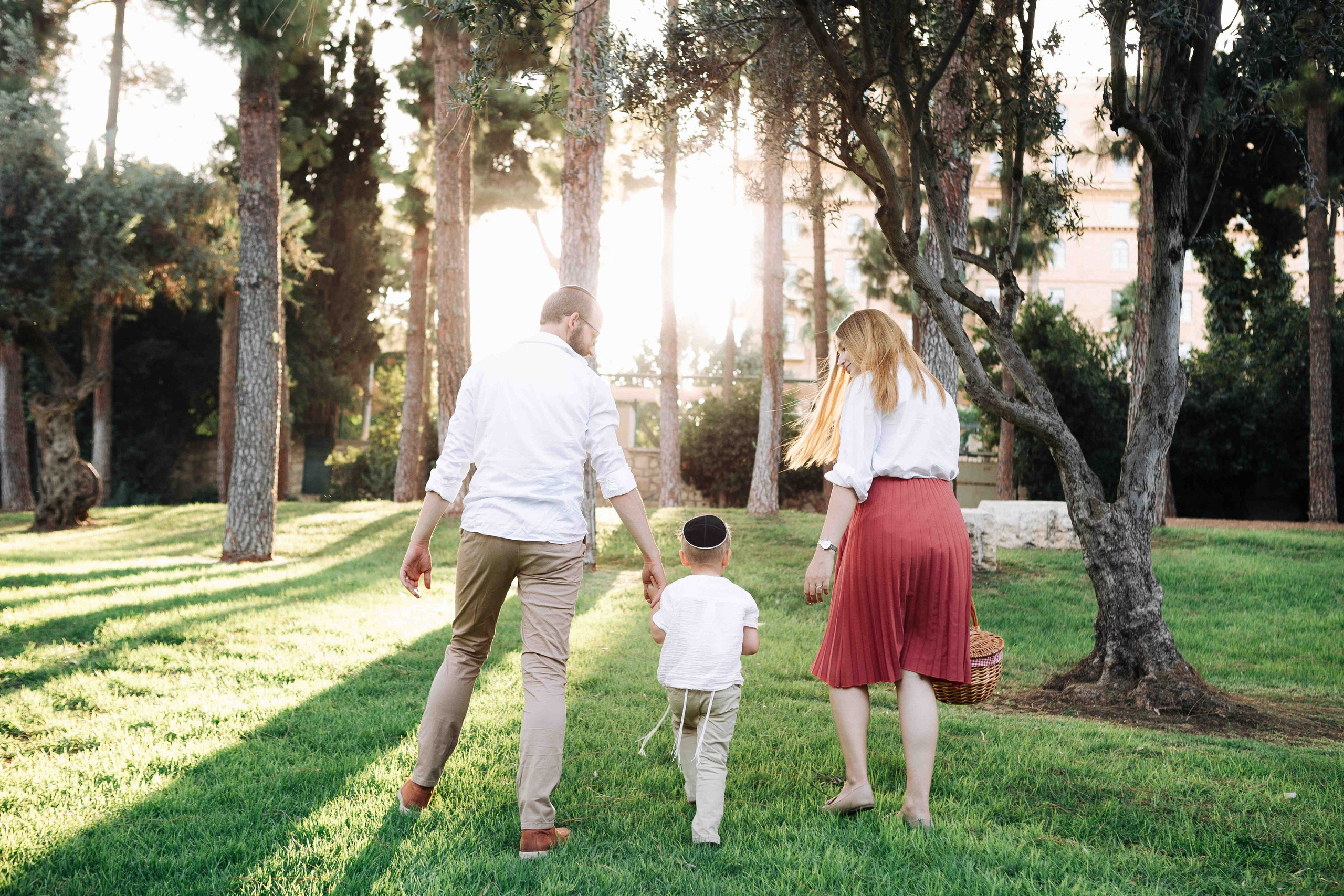 COZY PHOTO SESSION WITH A SWING. Https://shi-photo.com/
