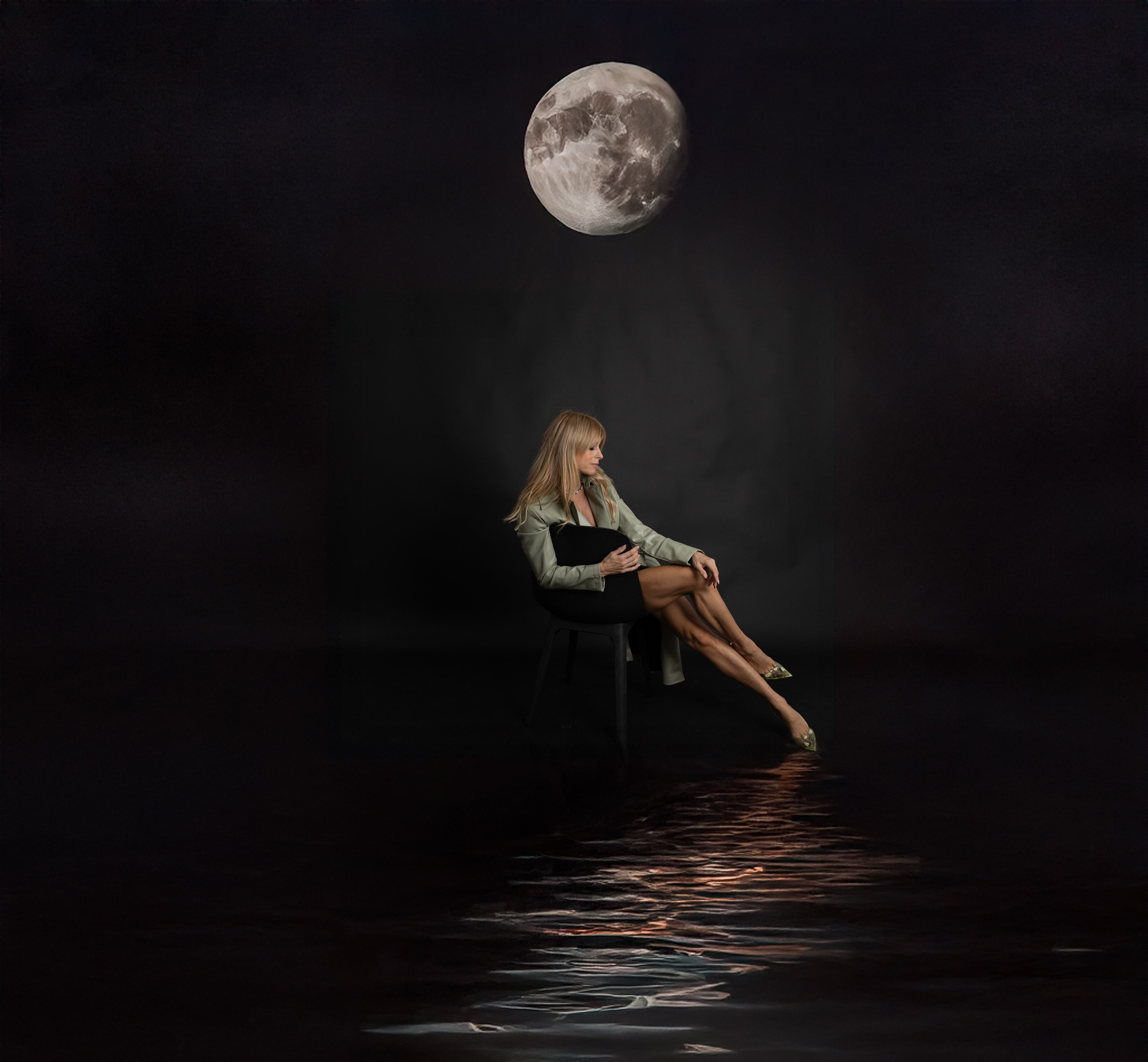 Sessioni fotografiche eleganti foto ritratti Milano. Maria Cristina Casati Fotografa di Ritratto Donna e Maternità a Milano — CityLife