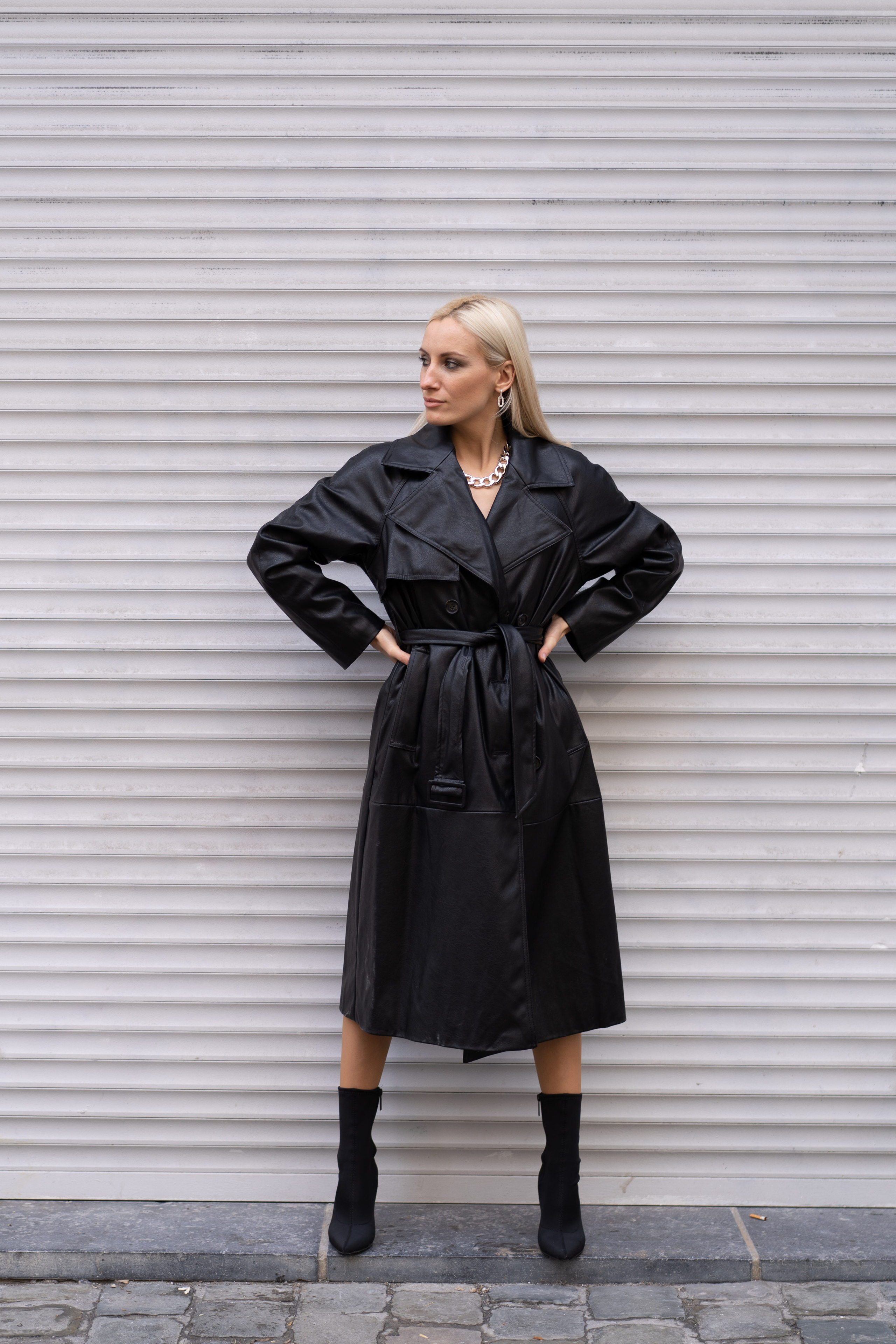 Little black dress / Brussel. Tatyana Van Hedent een fotograaf te Zele, Oost-Vlaanderen