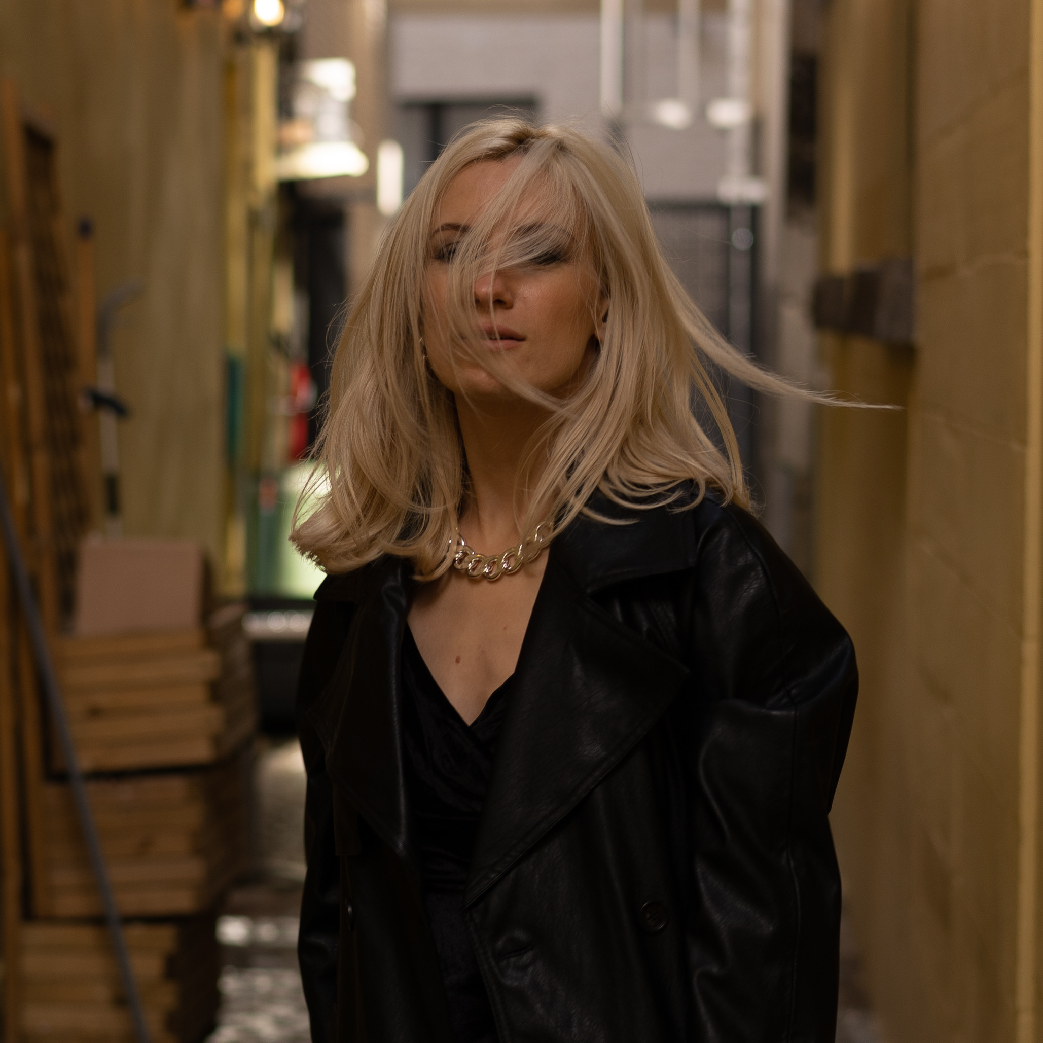 Little black dress / Brussel. Tatyana Van Hedent een fotograaf te Zele, Oost-Vlaanderen