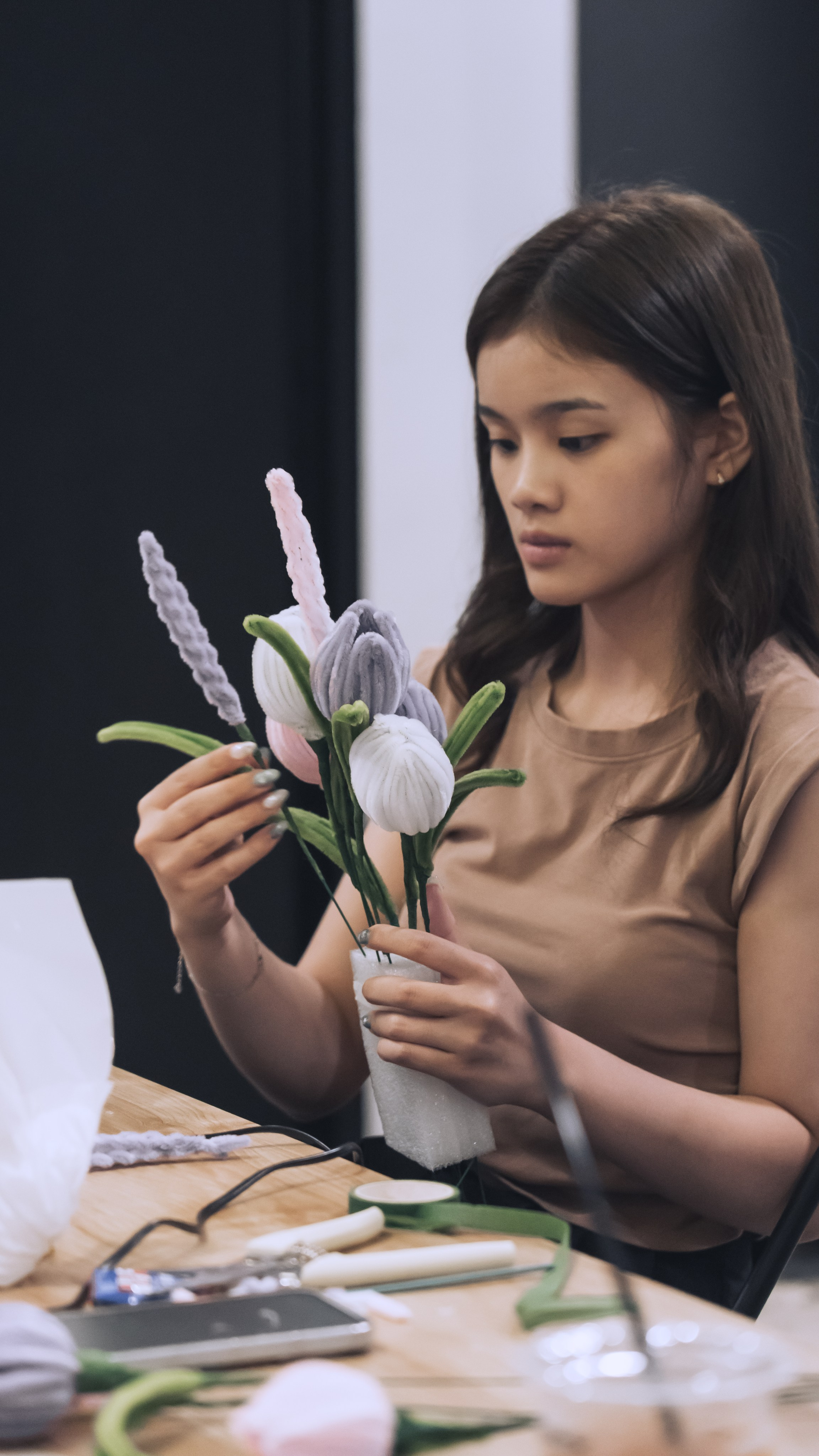 Pipe Cleaner Flower Workshop. Aro Salaka Event Photography