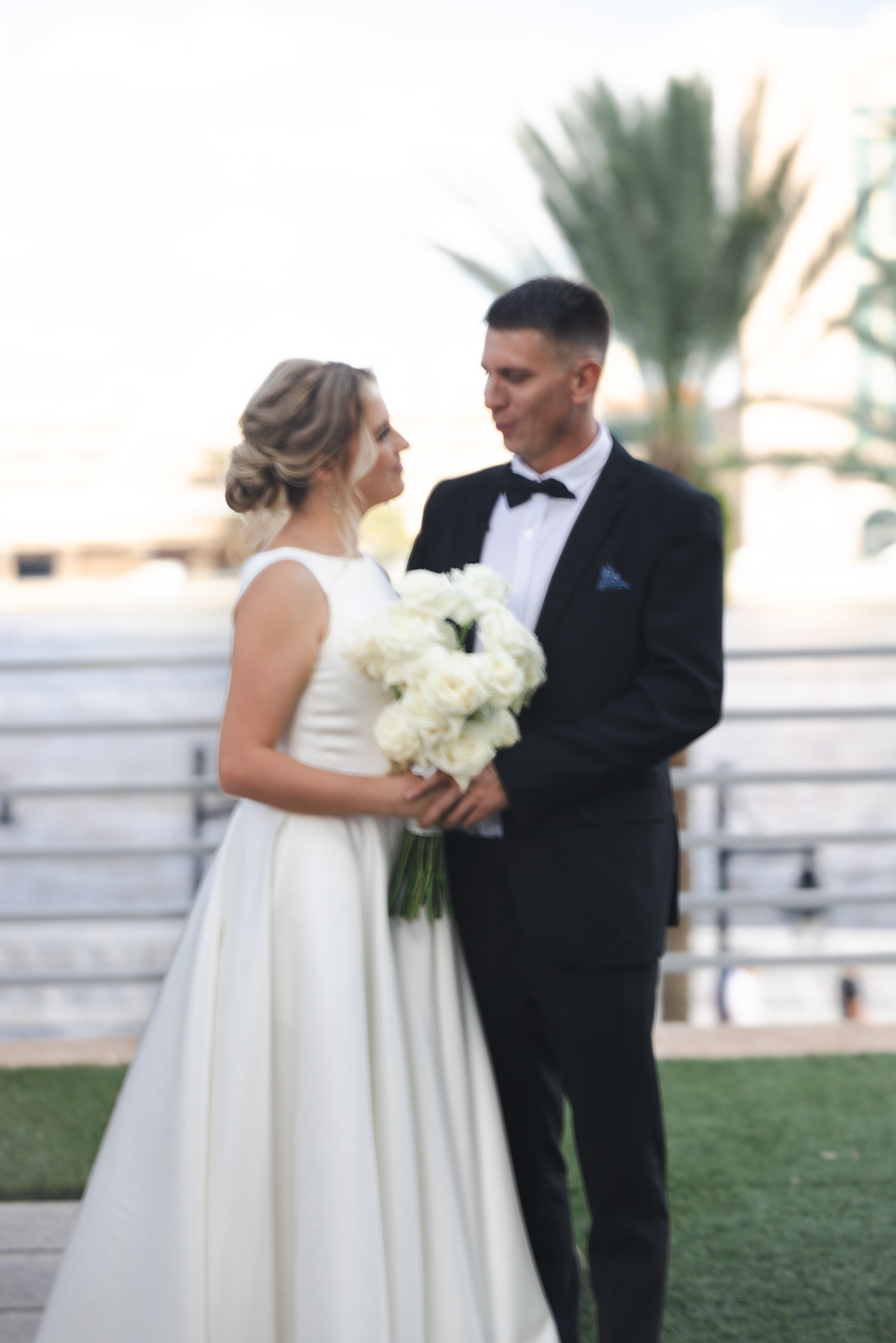 Wedding photography. Eikanmedia | Photographer and videographer capturing weddings, families, engagements, pregnancy & newborns | Vancouver, WA | USA
