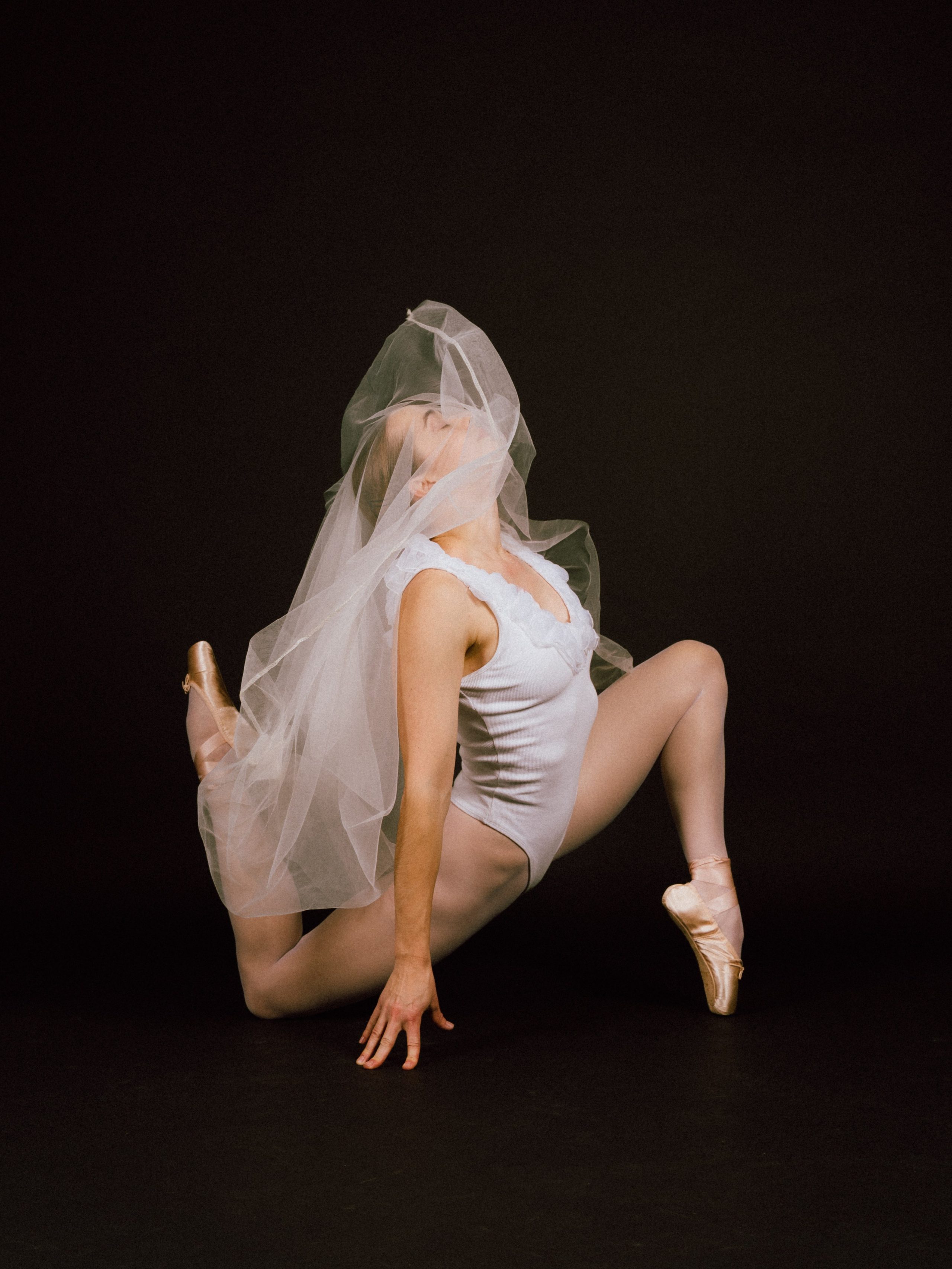 Flow. Alina Romanova | Creative & Fashion Photographer Hamburg