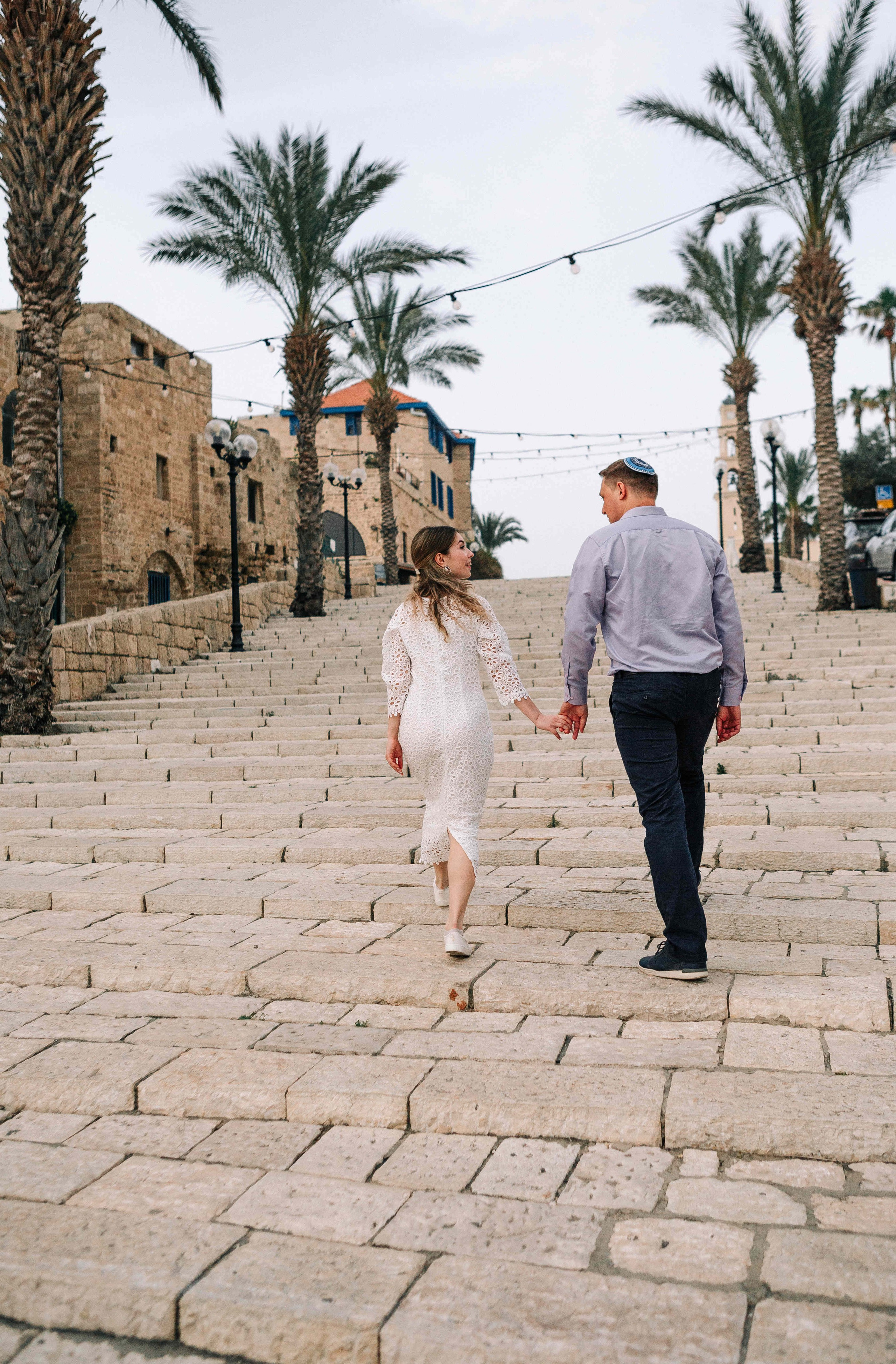 LOVERS IN JAFFO. PHOTOGRAPHER IN ISRAEL