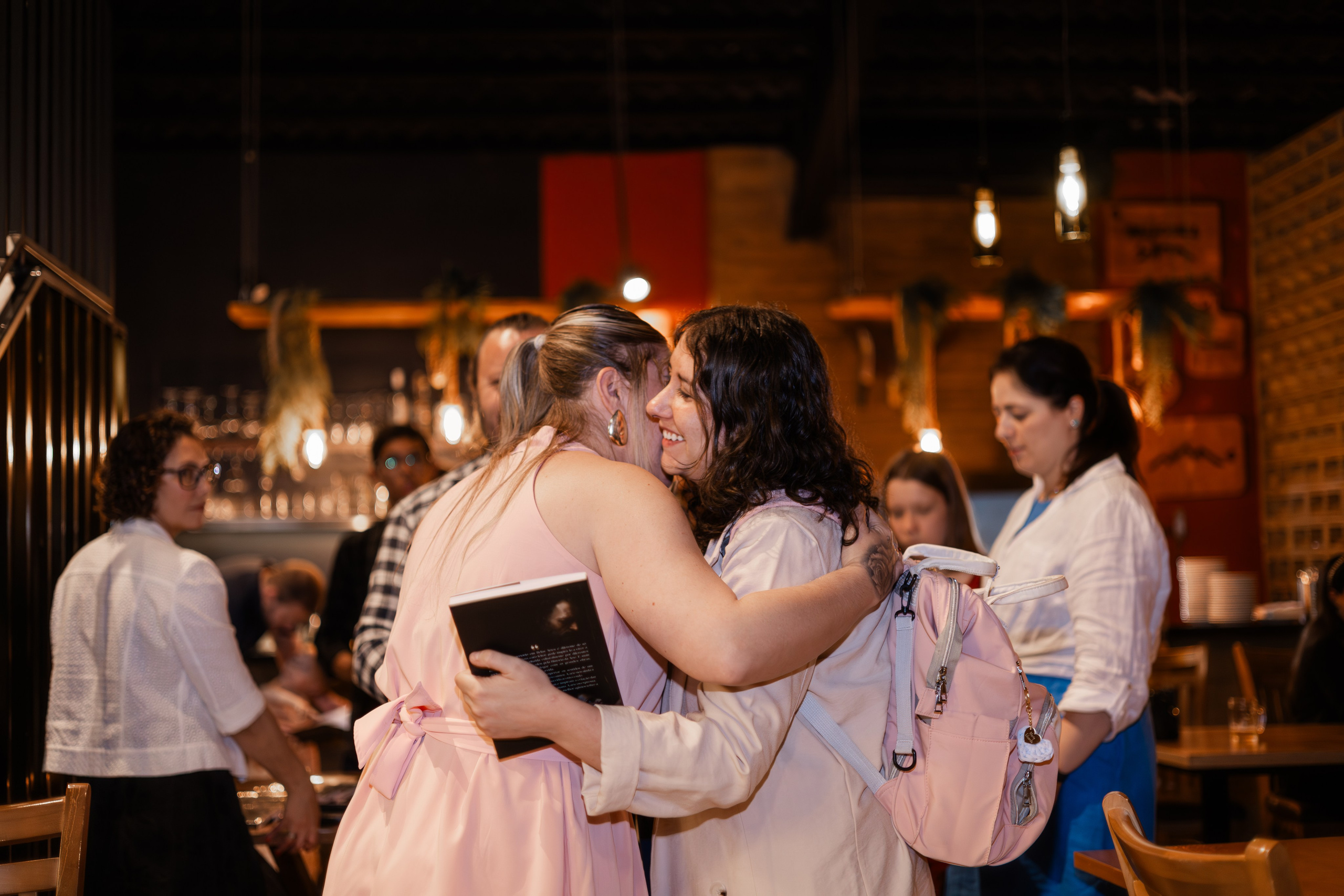 Lançamento de Livro Vivi Princival