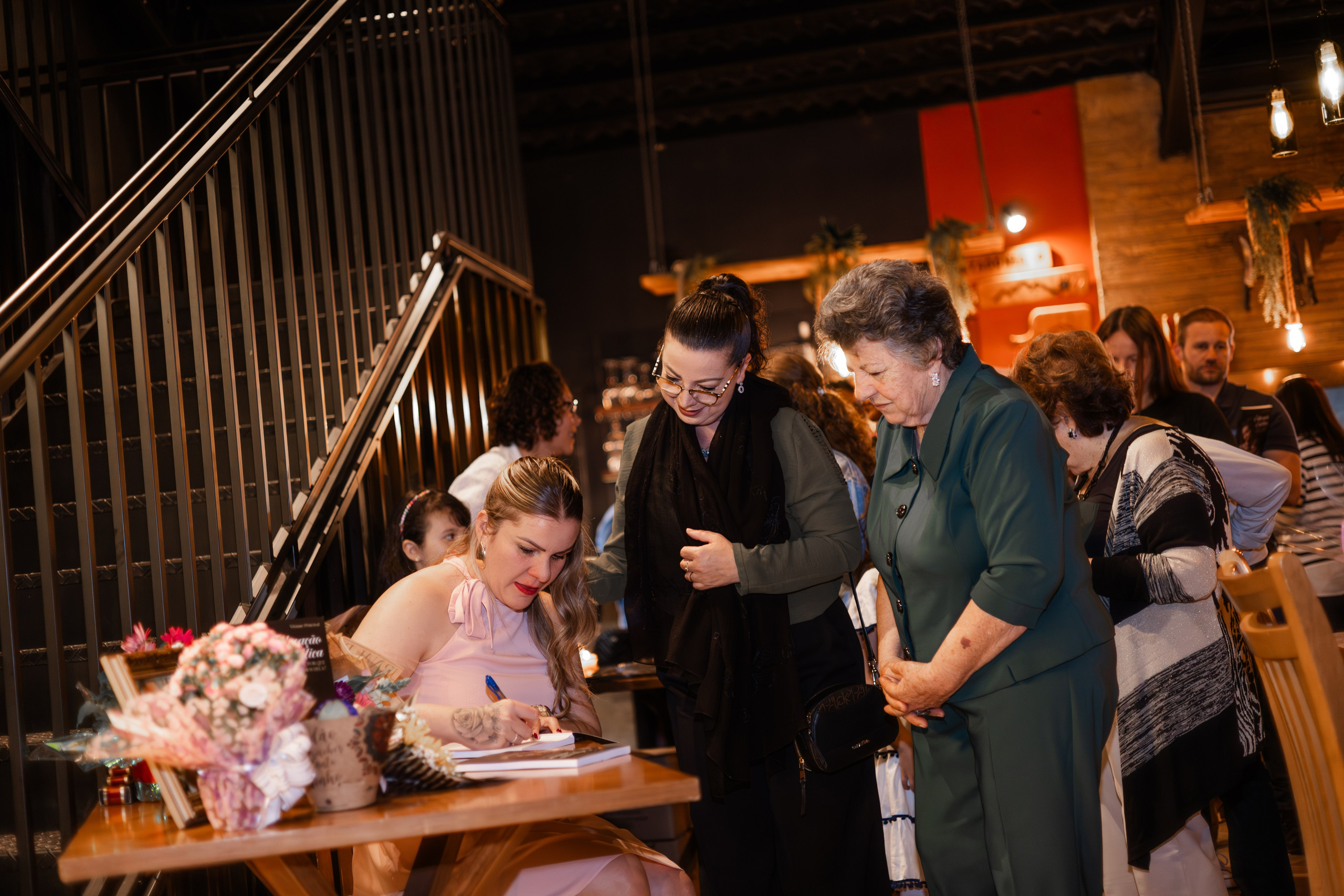 Lançamento de Livro Vivi Princival