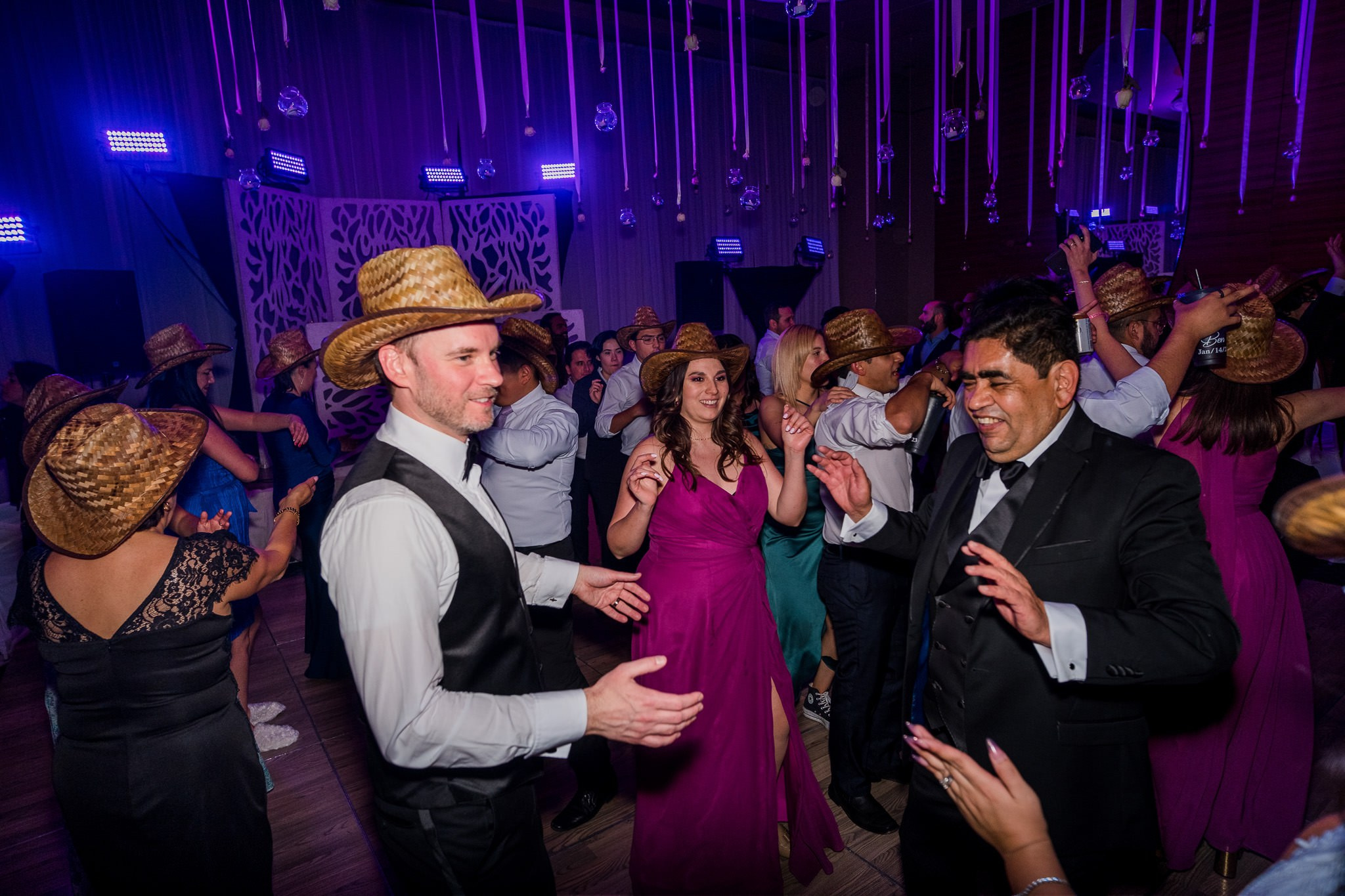 Adri & Ben. Wedding and family photographer in Mexico City