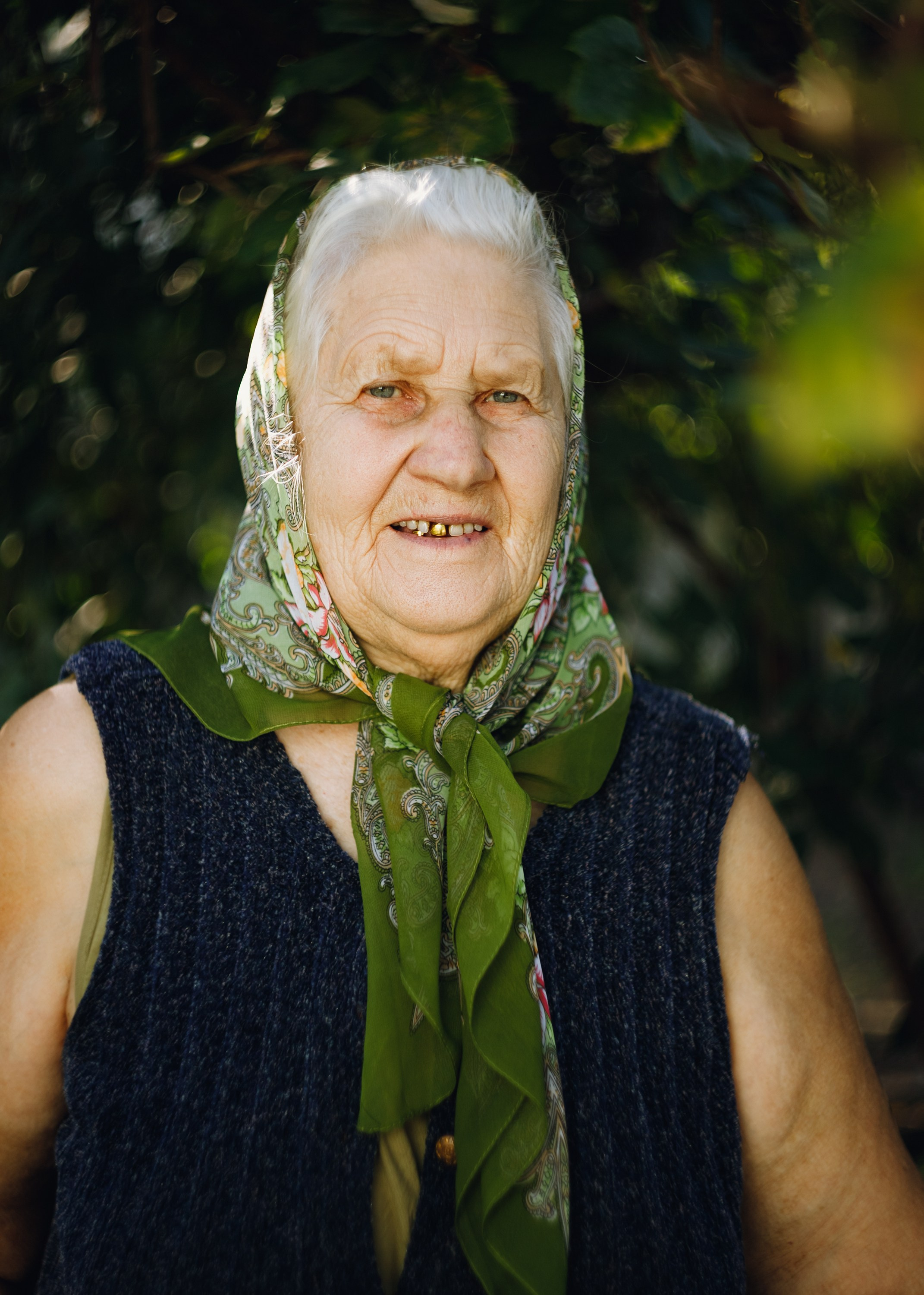 Grandmother's home in Brest. Kaja | fotograf we Wrocławiu | ludzie i psy