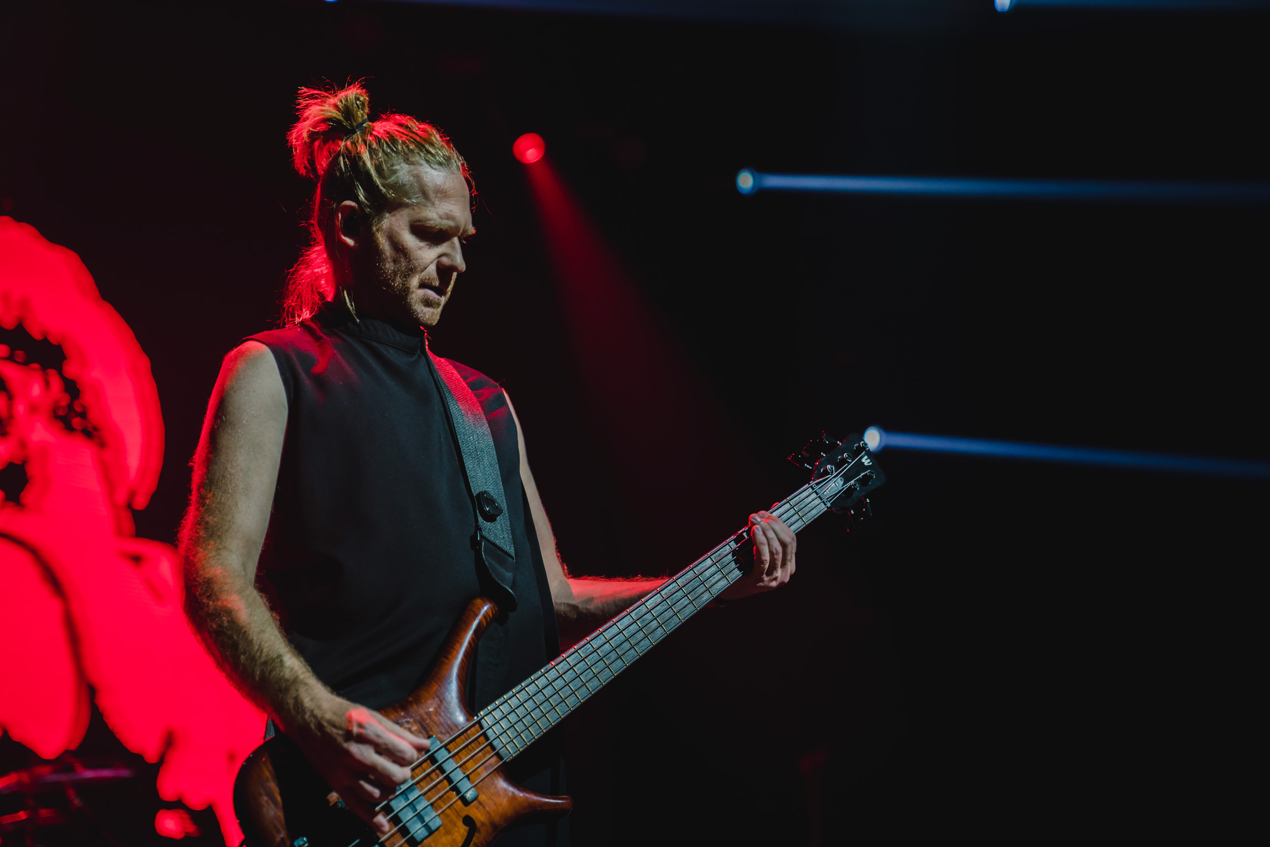 Photoshoot from rock B2band performance at Coca-Cola Arena, Dubai. Sergio Russo — TOP Wedding Photographer in Dubai