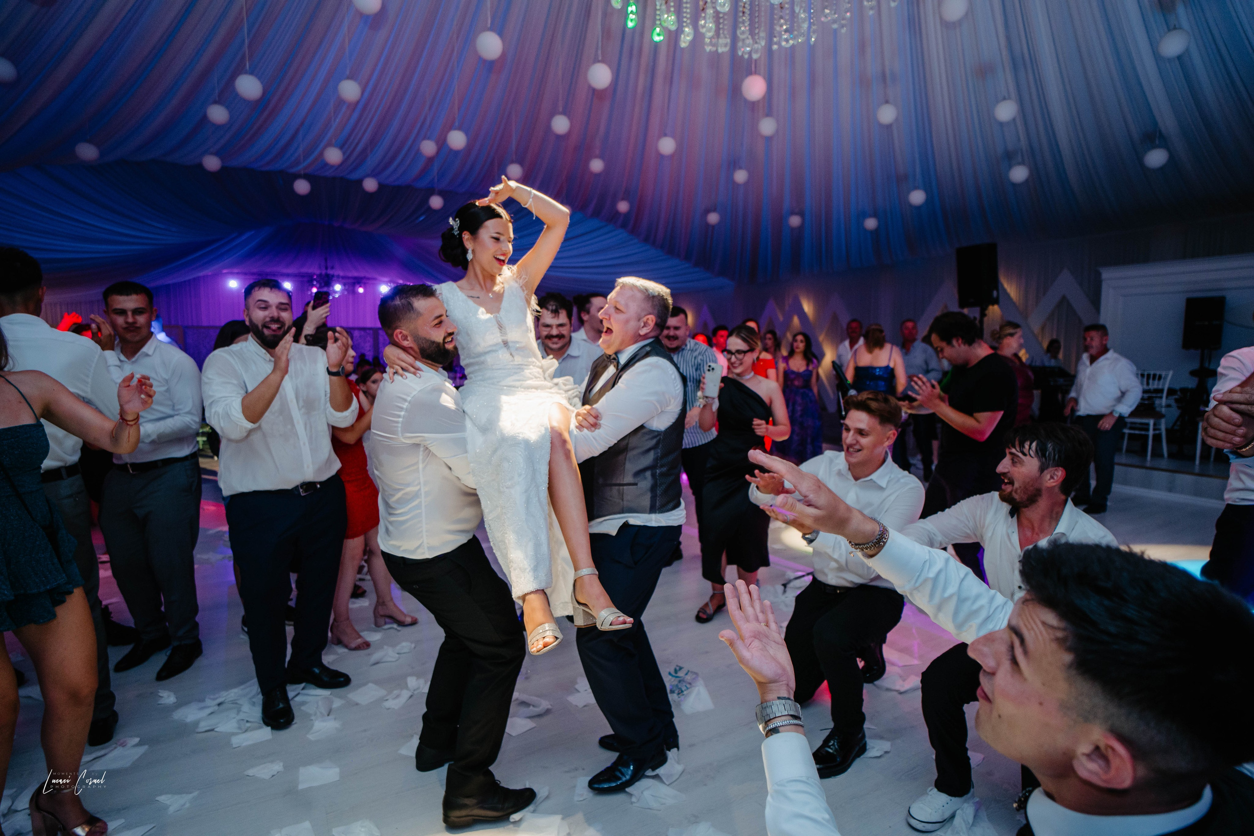 Amalia & Denis – Poveste foto de iubire. Fotograf de nuntă, corporate, botezuri, majorate și aniversări Roman, Lucaci Cornel