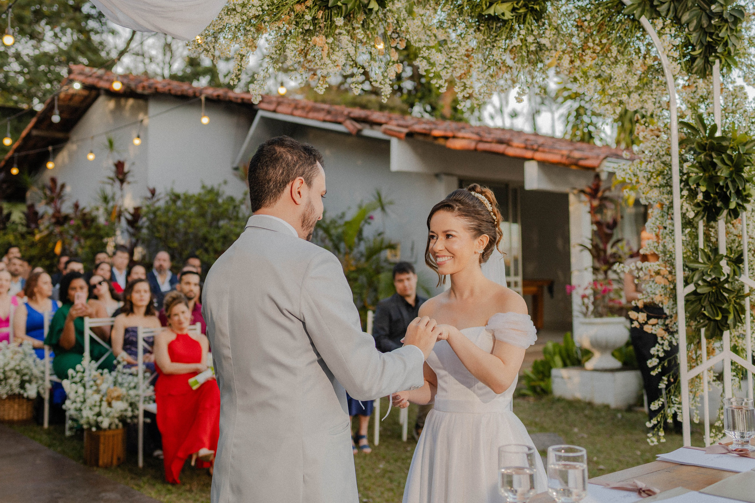 C & H — Leve, calmo e romântico. Fotografia de casamento em Belo Horizonte