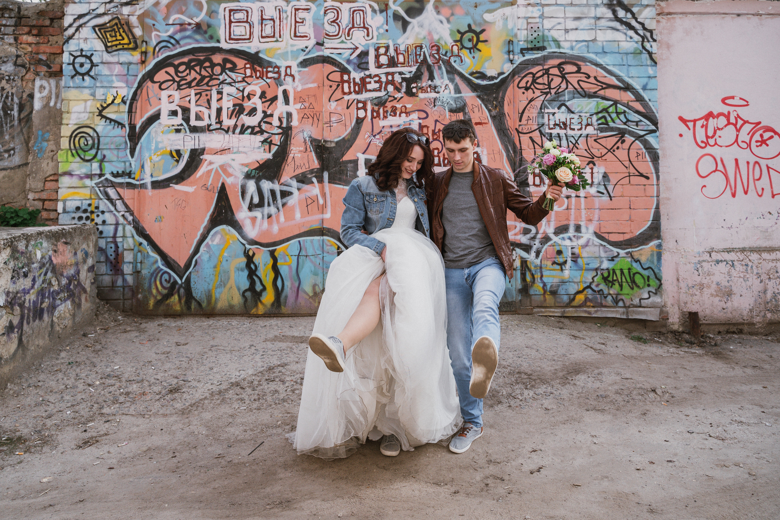 Peace, love, bubble gum. Photographer and travel-blogger Aleksandra Gritsenko