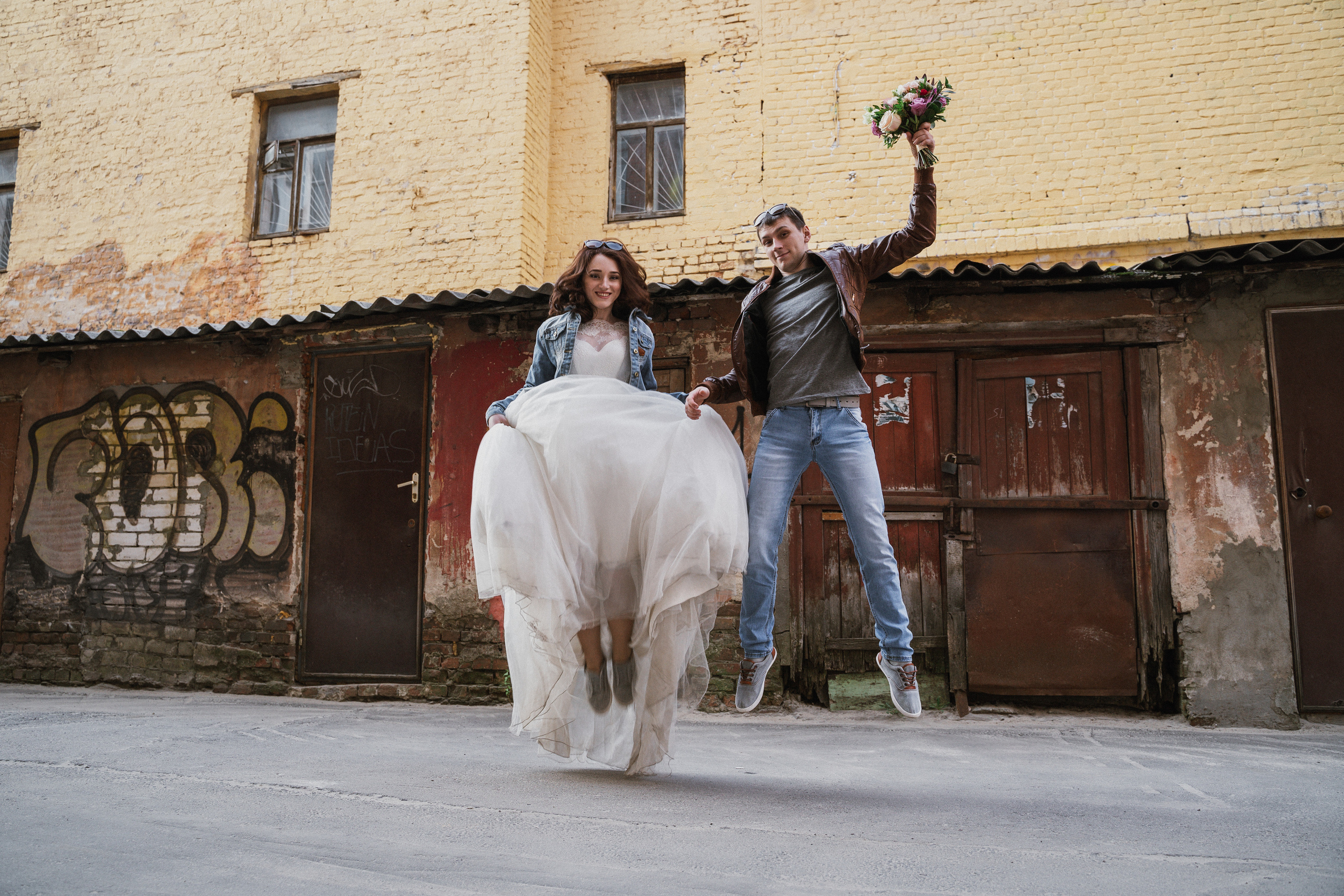 Peace, love, bubble gum. Photographer and travel-blogger Aleksandra Gritsenko