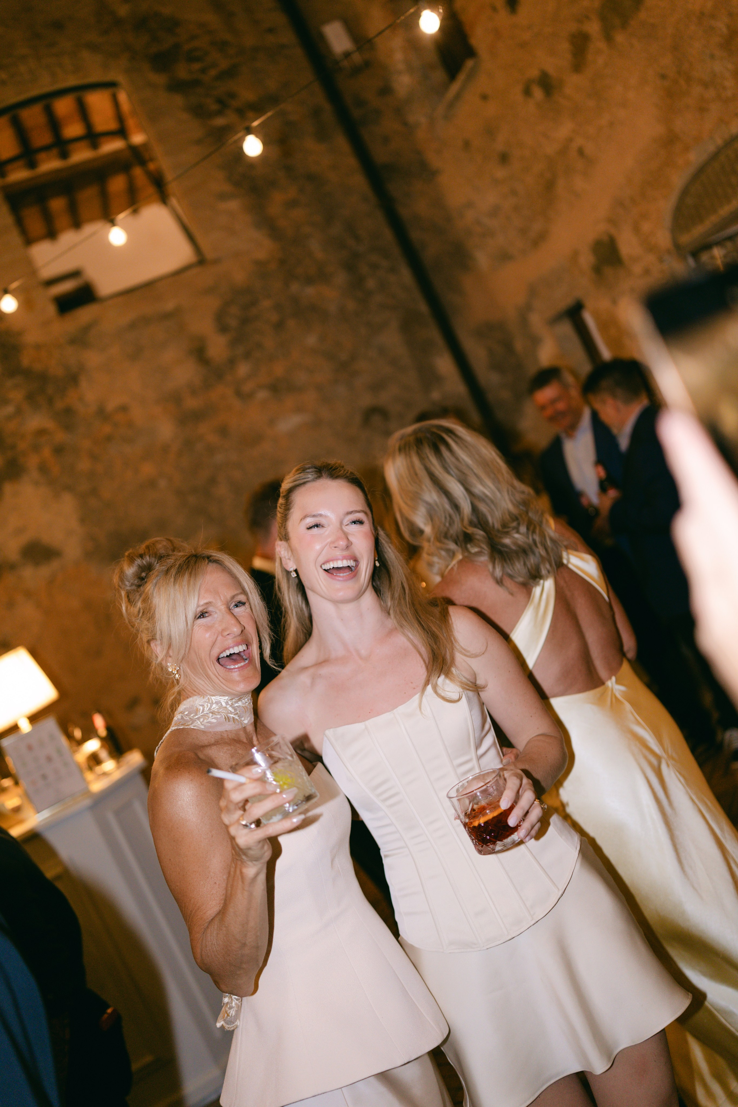 Bryar and Hayden. Sara Luca | Digital+Film wedding Photographer | Italy and Europe